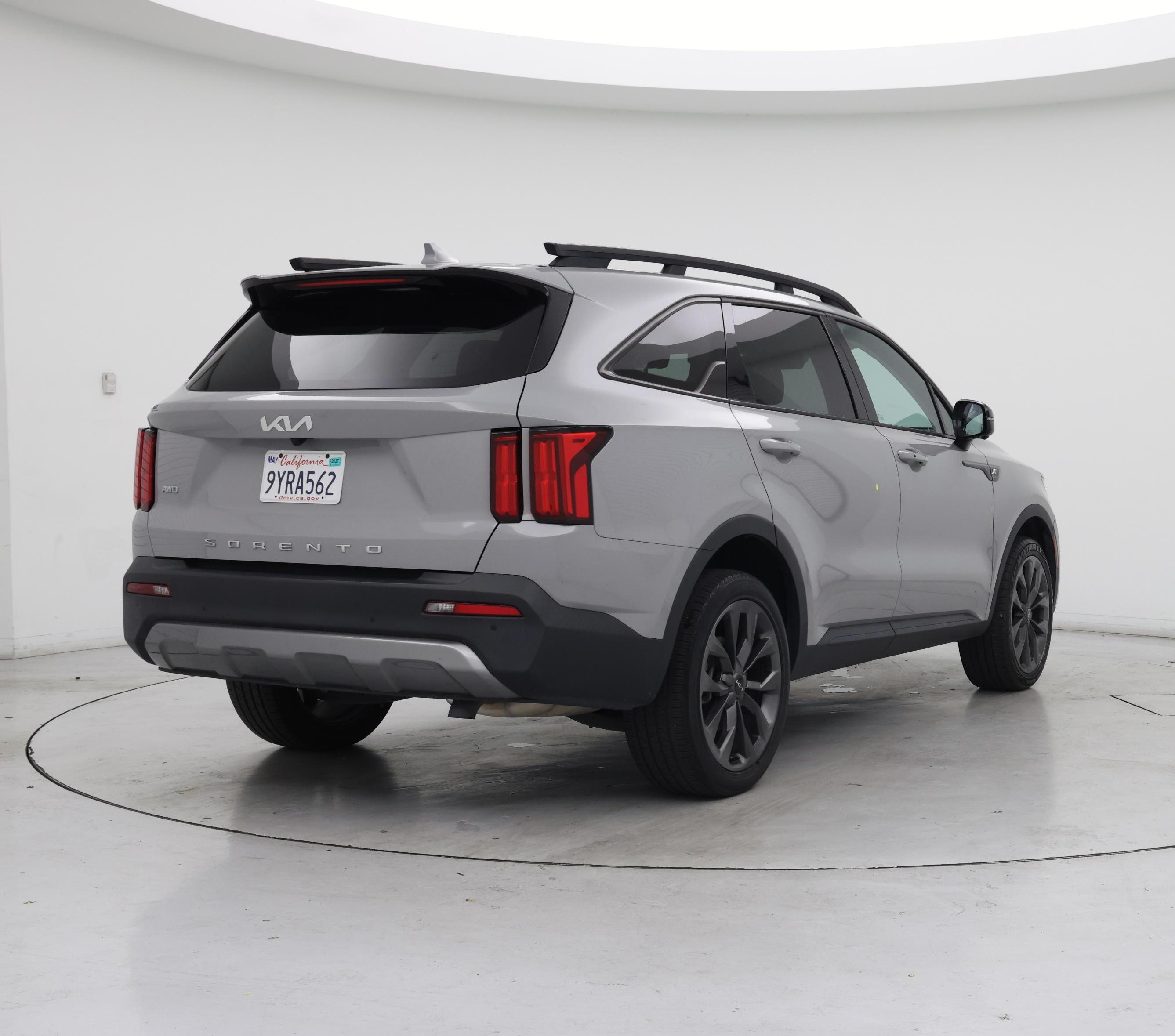 Thumbnail: 2022 Kia Sorento - 8