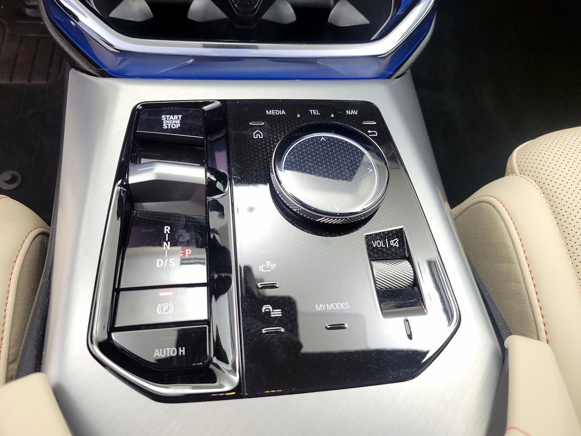 Thumbnail: 2026 BMW X3 - 16