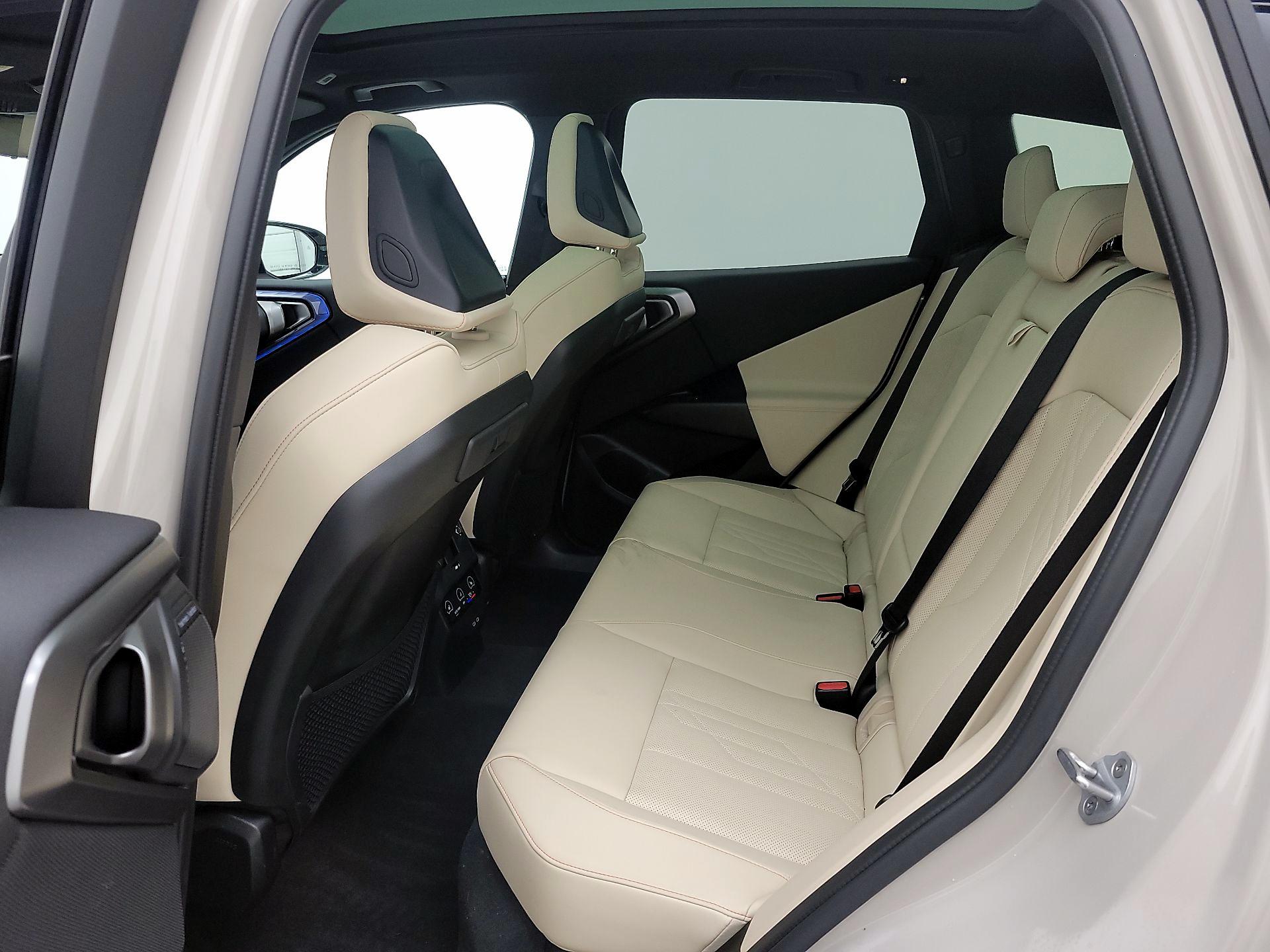 Thumbnail: 2026 BMW X3 - 19