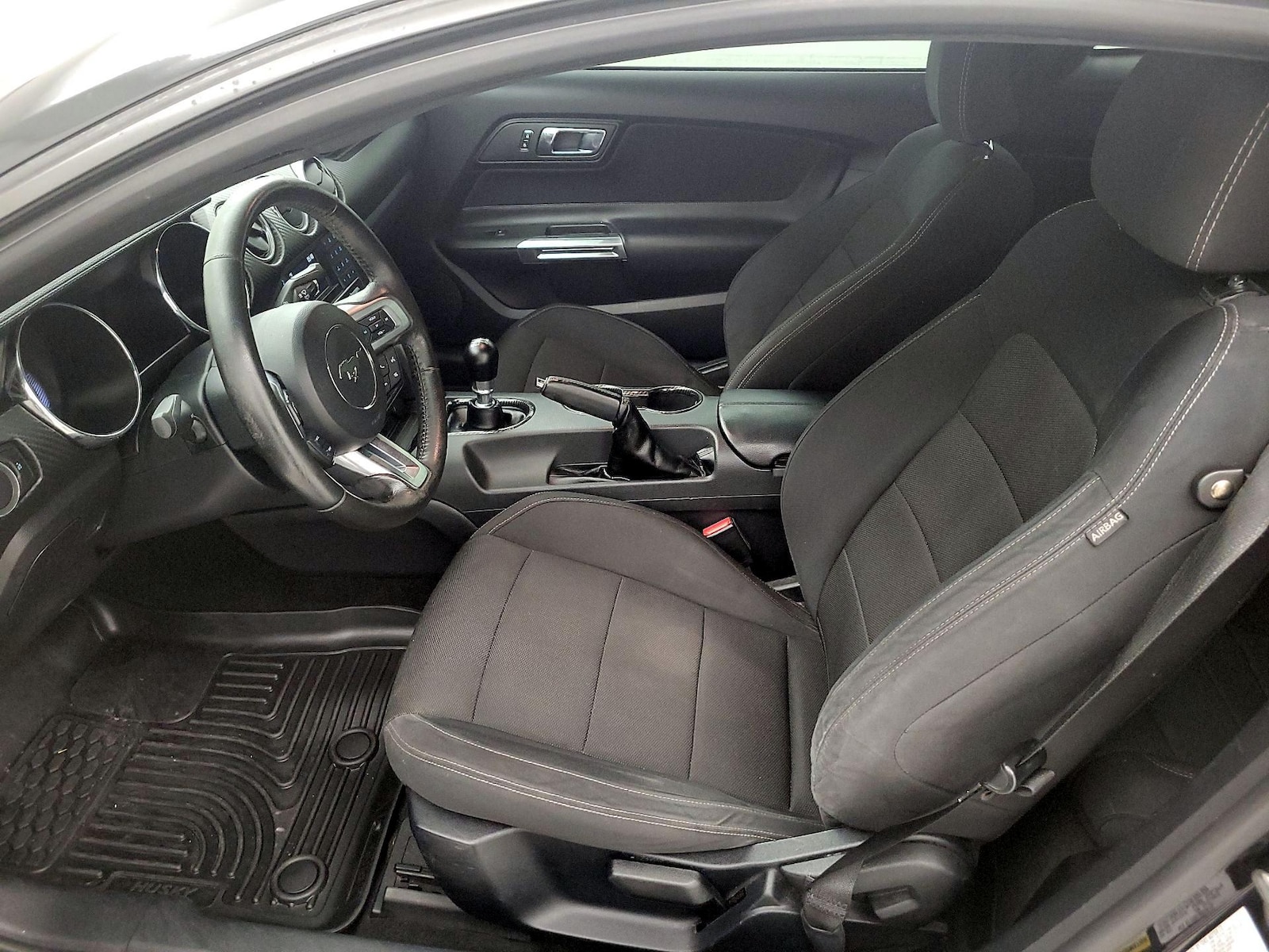 2016 Ford Mustang V6 - Photo 10