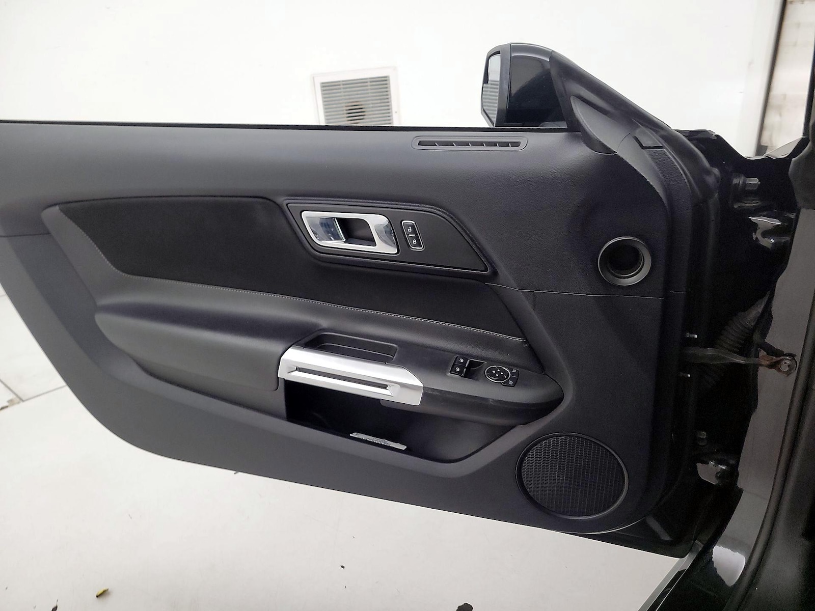 2016 Ford Mustang V6 - Photo 11