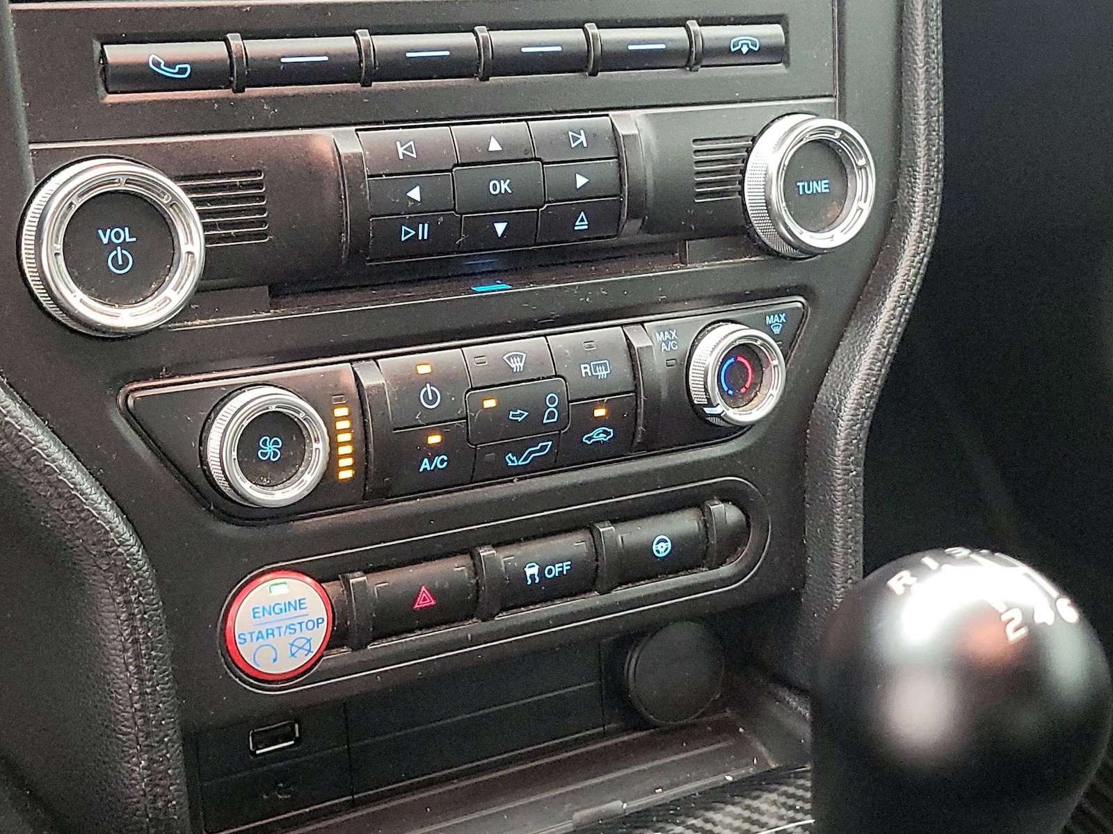 2016 Ford Mustang V6 - Photo 14