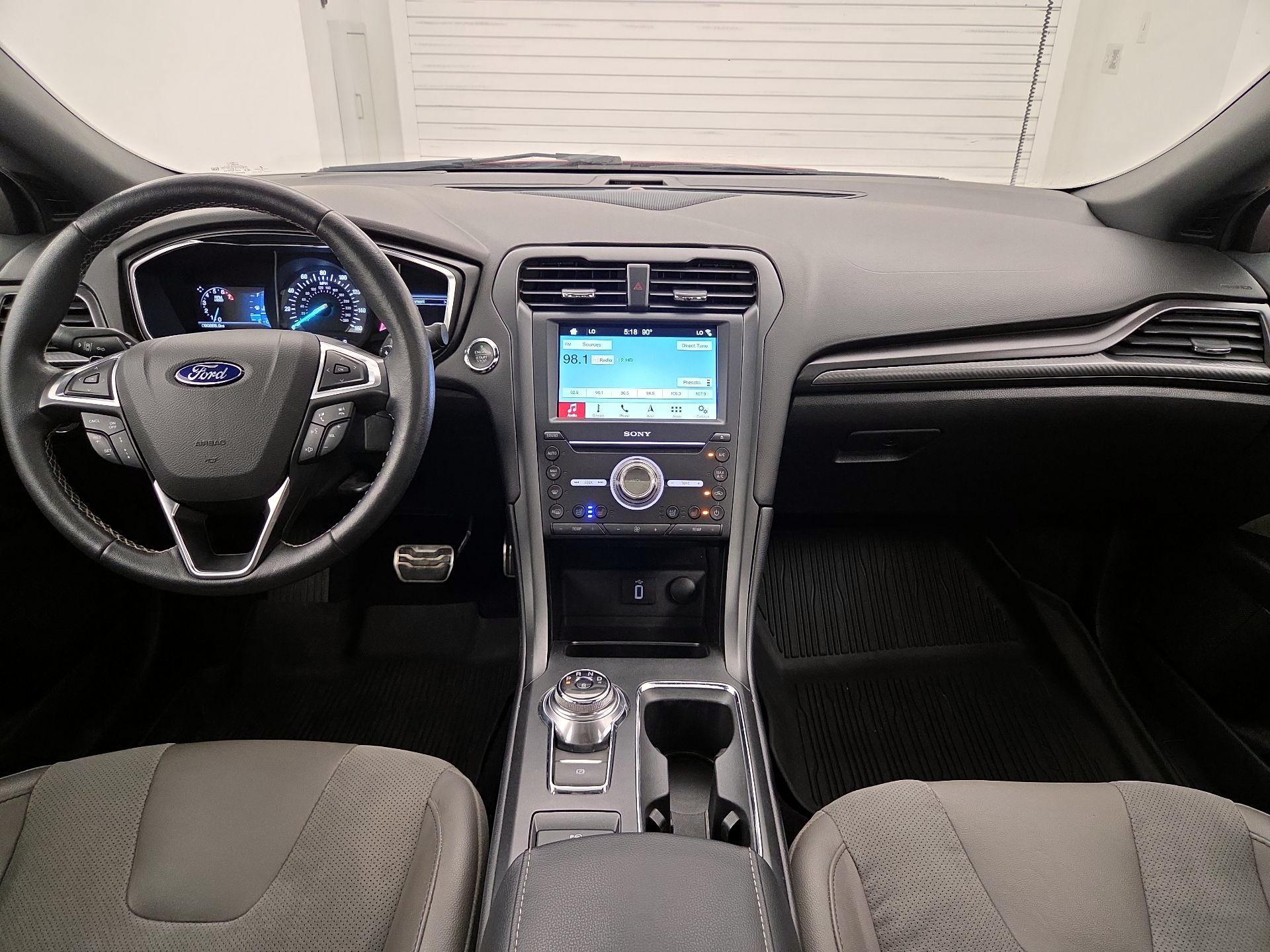Thumbnail: 2017 Ford Fusion - 9