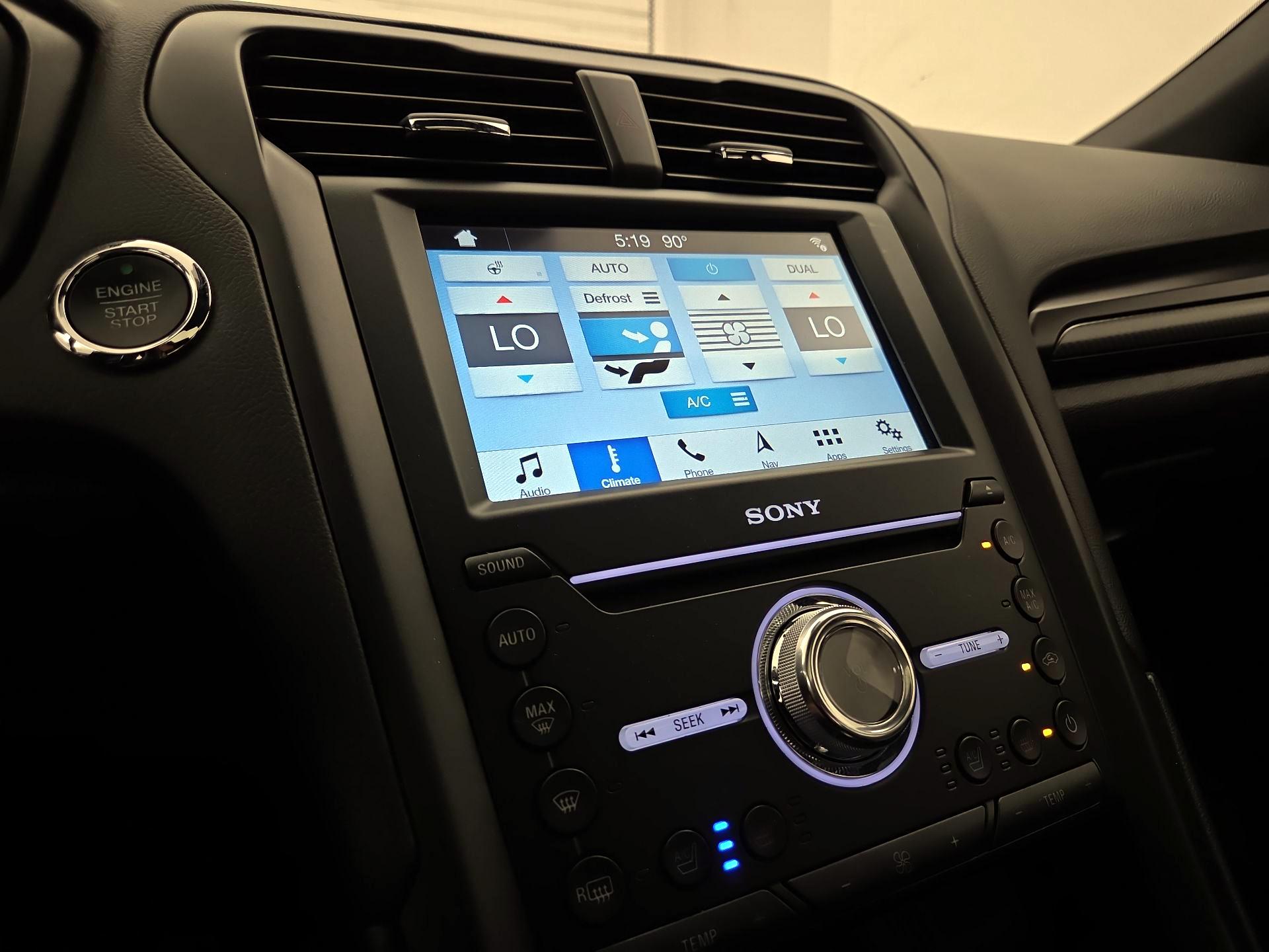 Thumbnail: 2017 Ford Fusion - 17