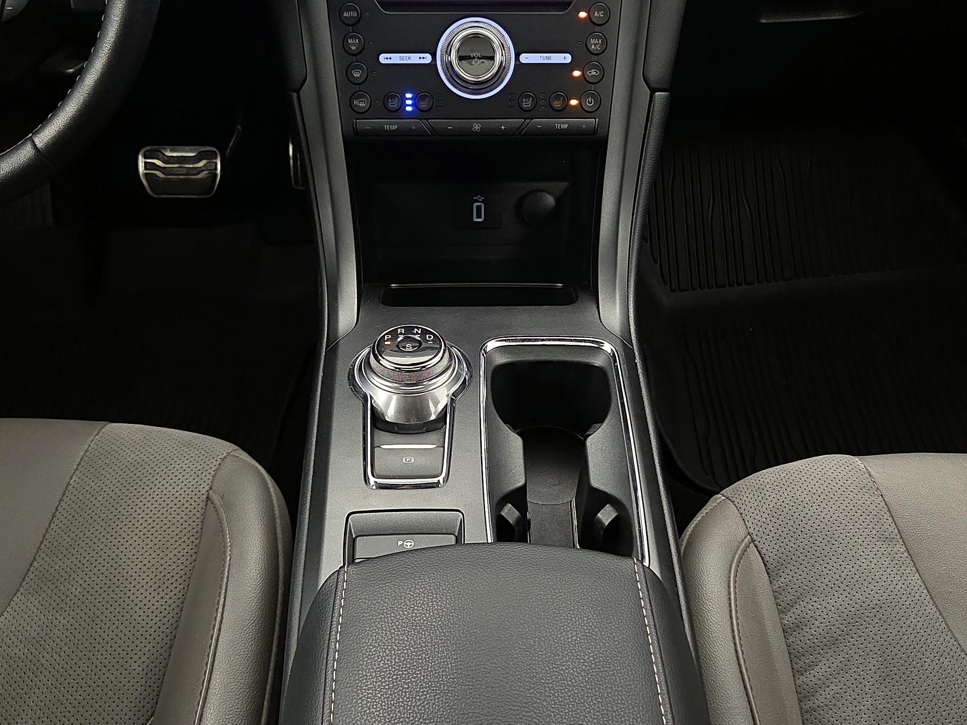 Thumbnail: 2017 Ford Fusion - 18