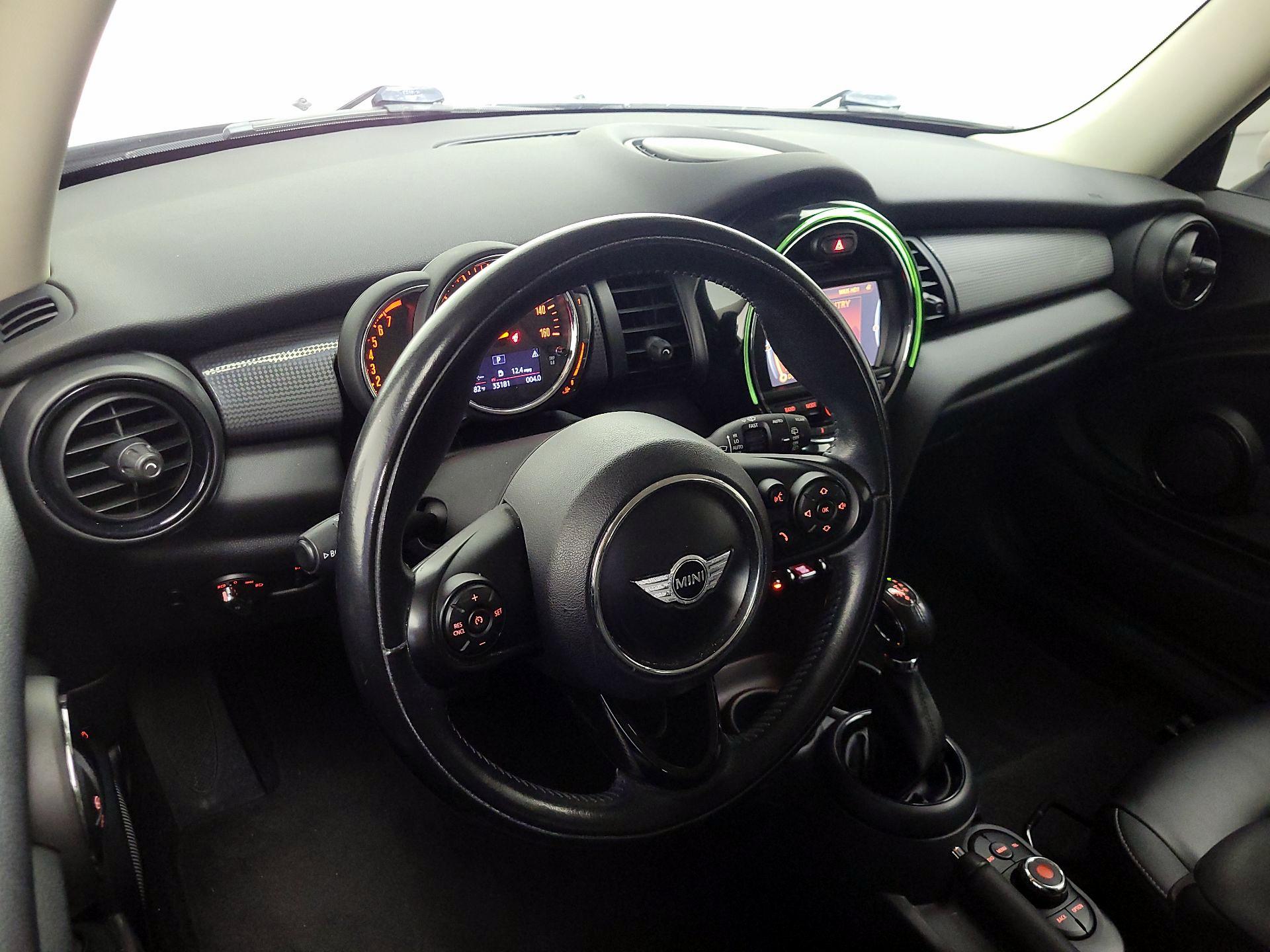 Thumbnail: 2018 MINI Cooper Hardtop - 9