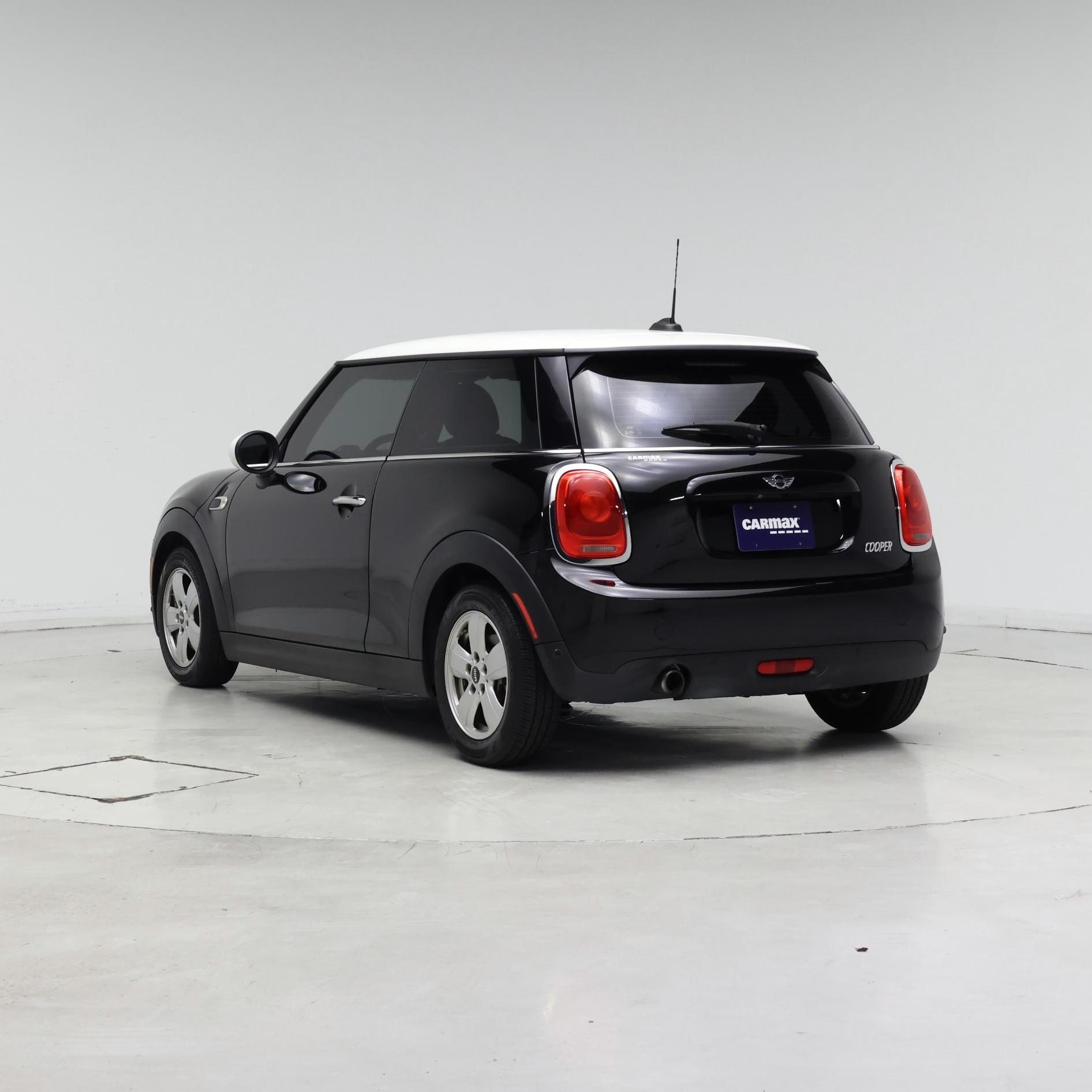 Thumbnail: 2018 MINI Cooper Hardtop - 2