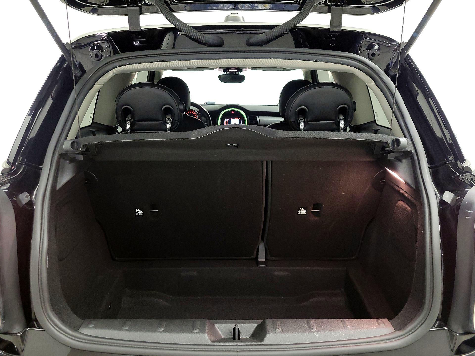Thumbnail: 2018 MINI Cooper Hardtop - 20