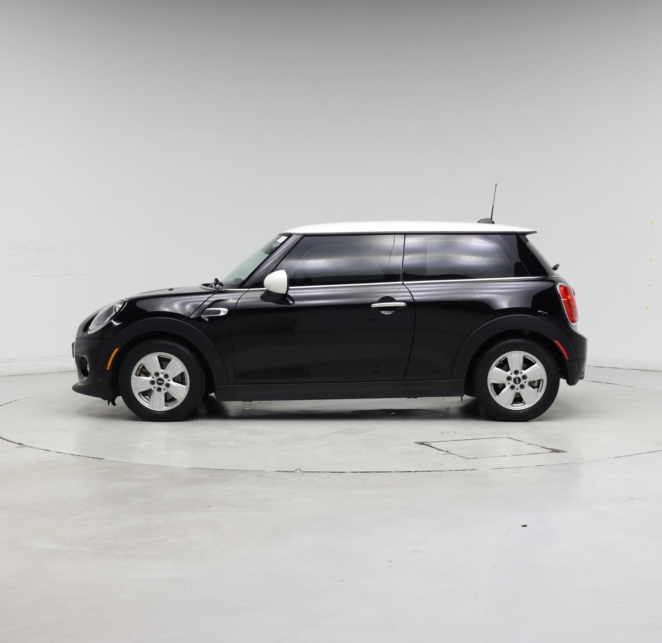 Thumbnail: 2018 MINI Cooper Hardtop - 3