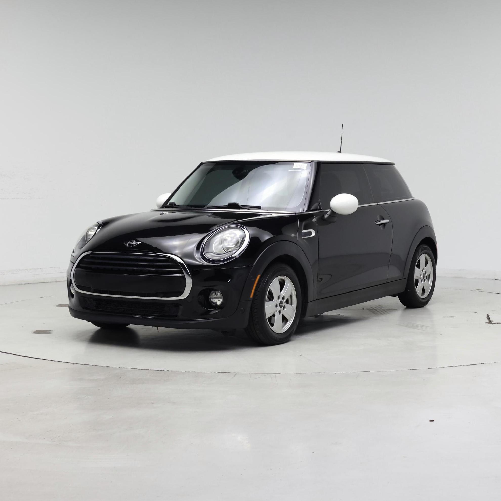 Thumbnail: 2018 MINI Cooper Hardtop - 4