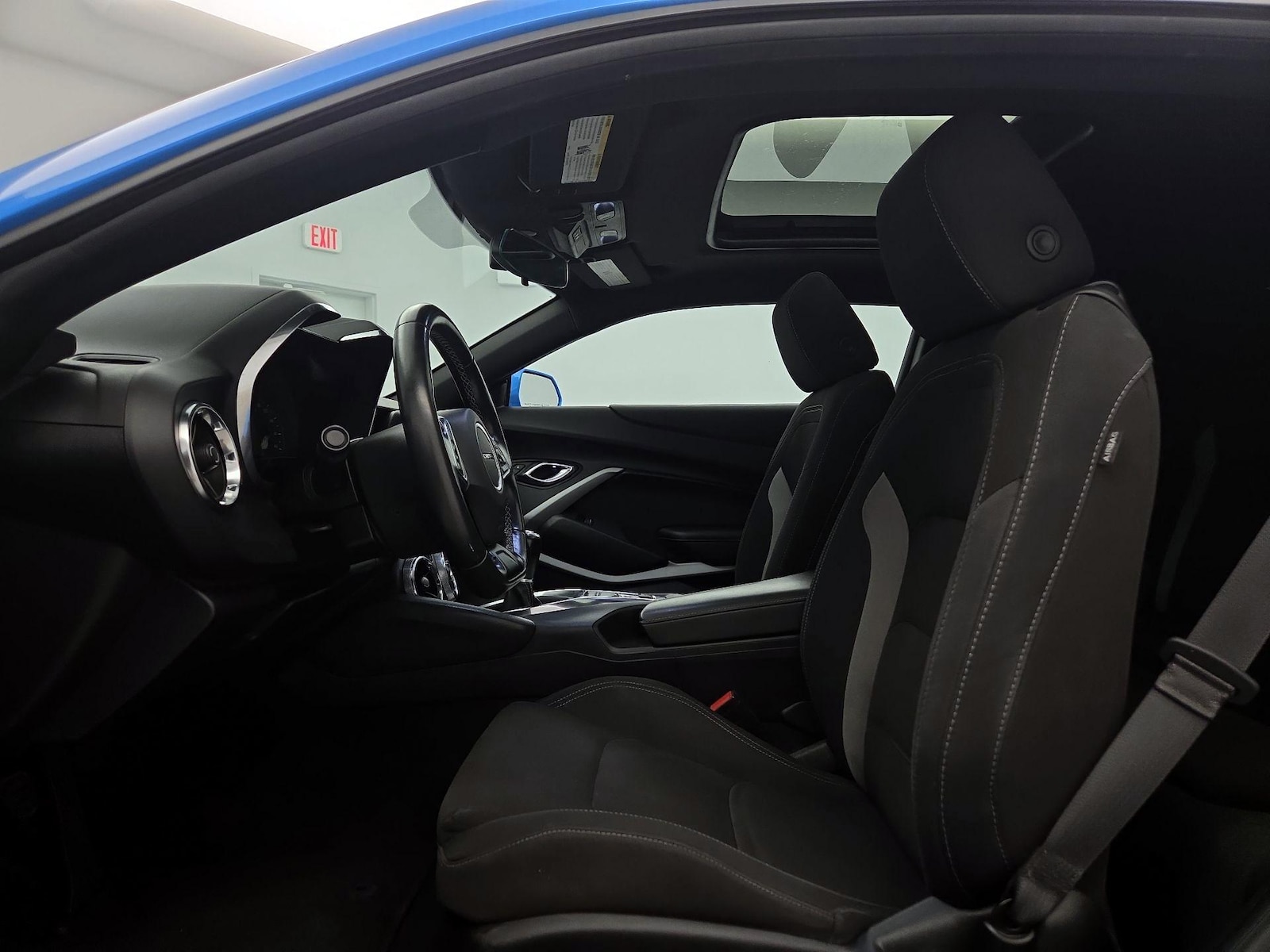 Power Seat(s) & Side Airbags
