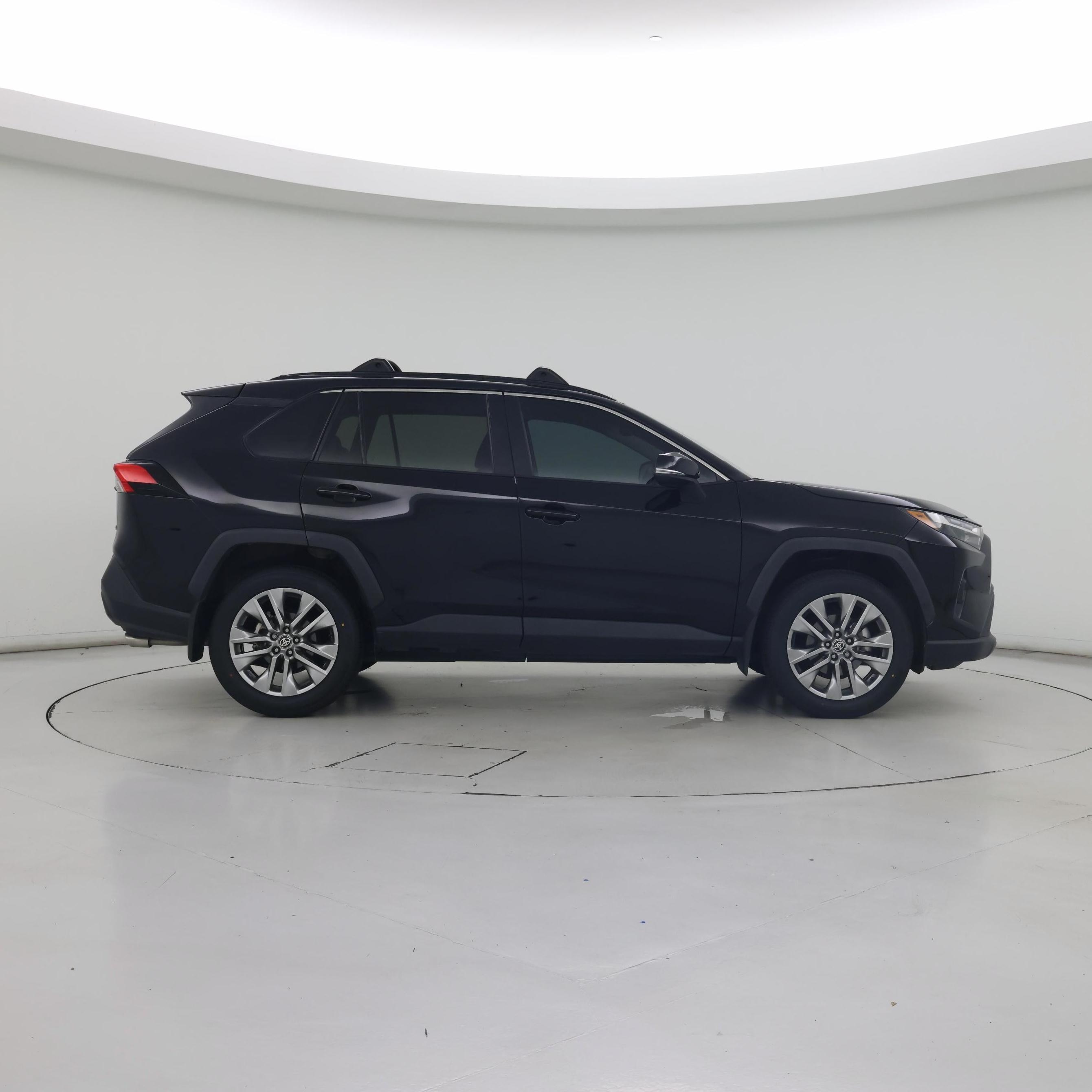 Thumbnail: 2023 Toyota RAV4 - 7