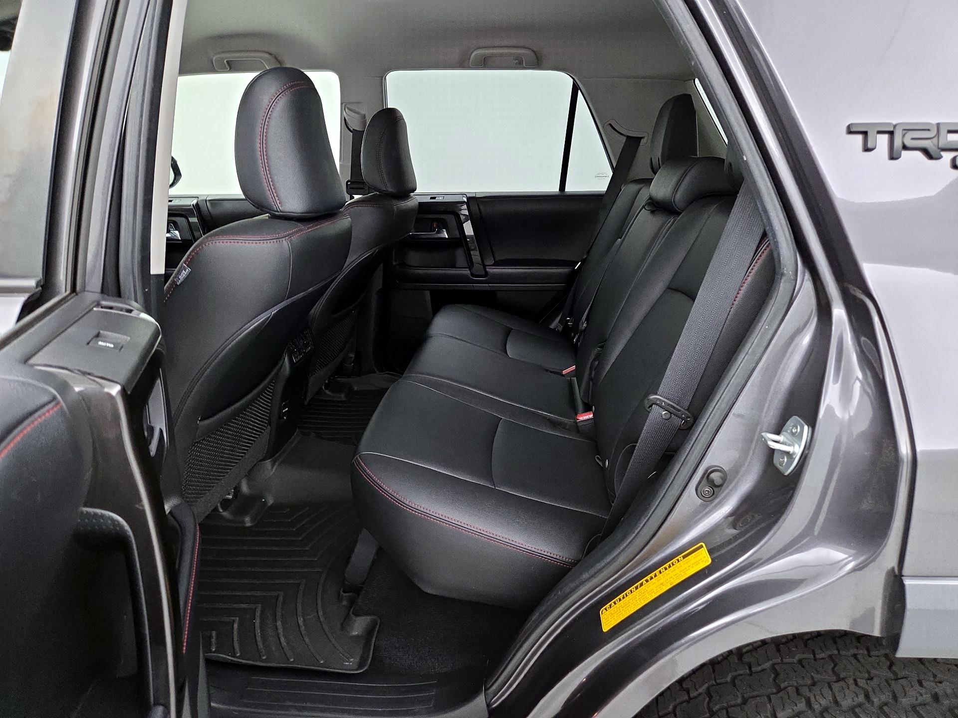 Thumbnail: 2019 Toyota 4Runner - 20