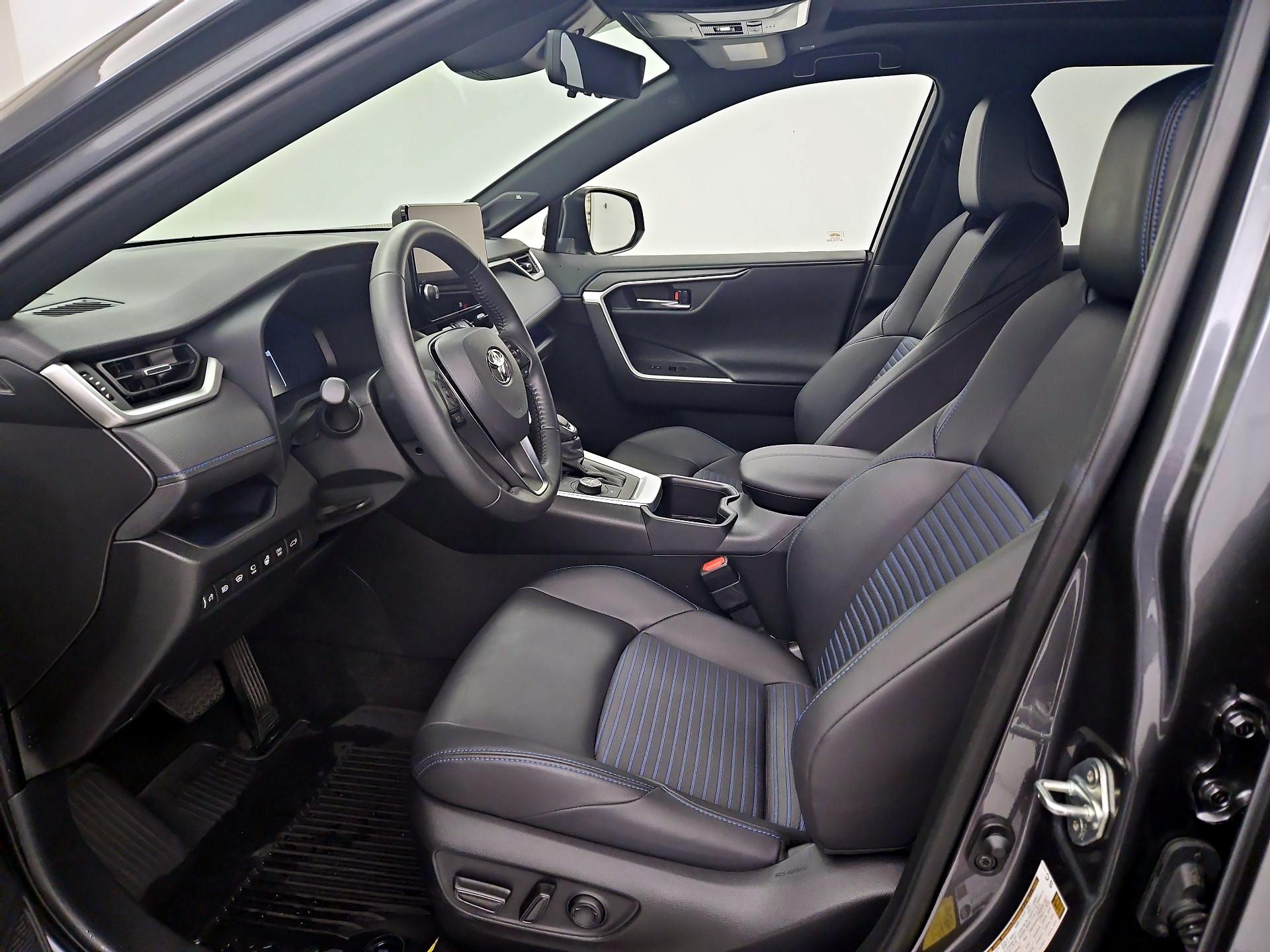 Thumbnail: 2024 Toyota RAV4 - 11