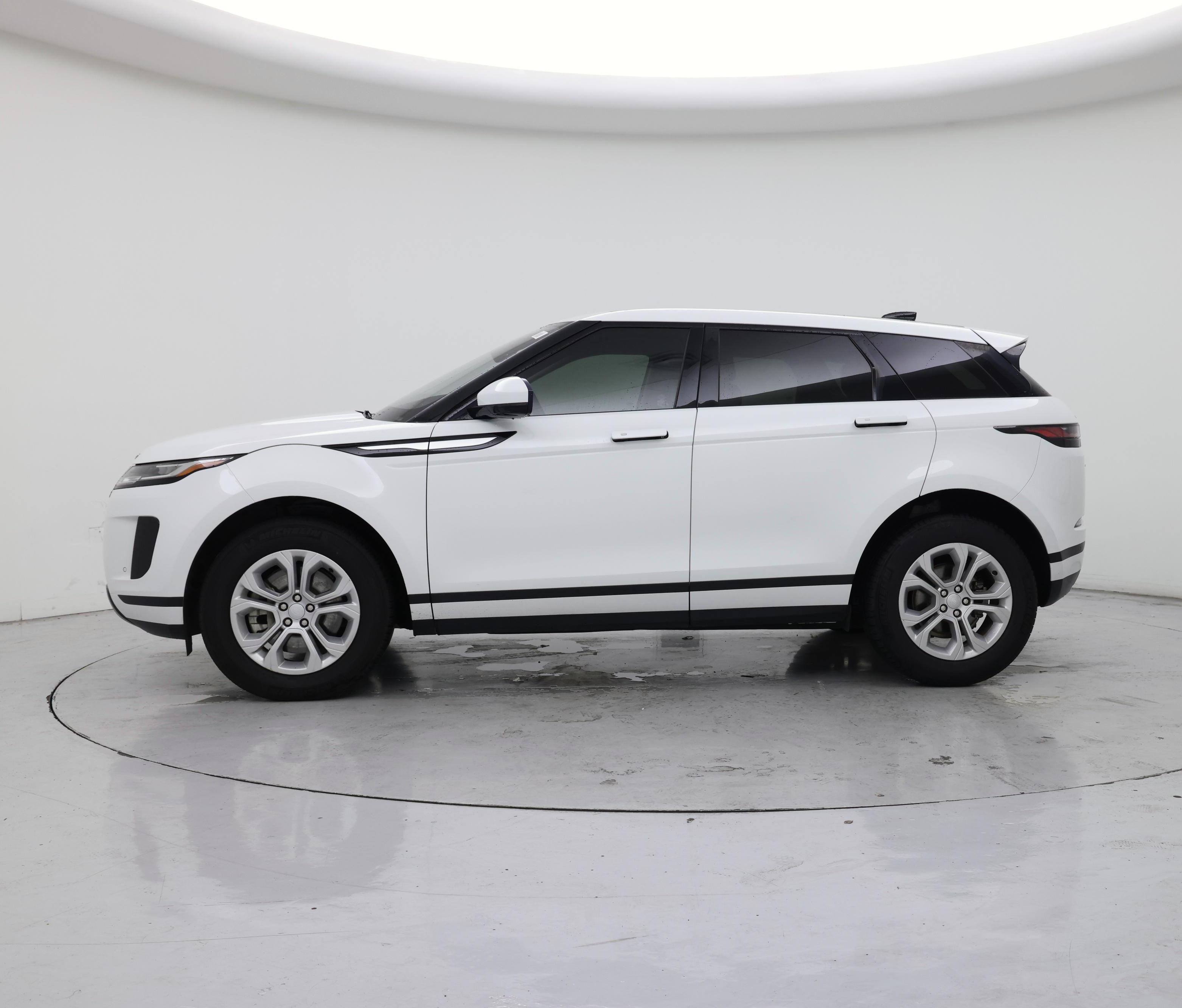 Thumbnail: 2020 Land Rover Range Rover Evoque - 3