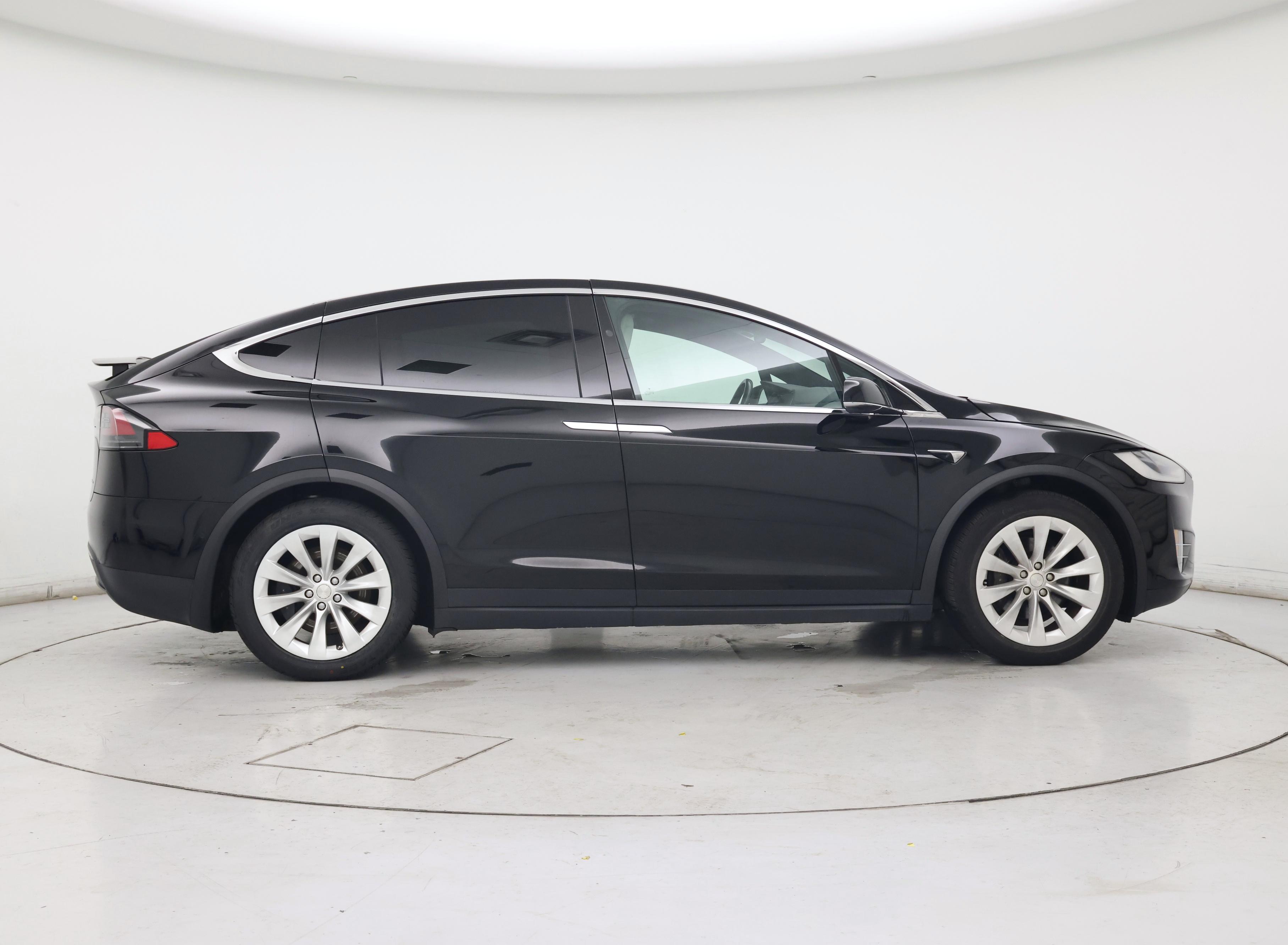 Thumbnail: 2021 Tesla Model X - 7