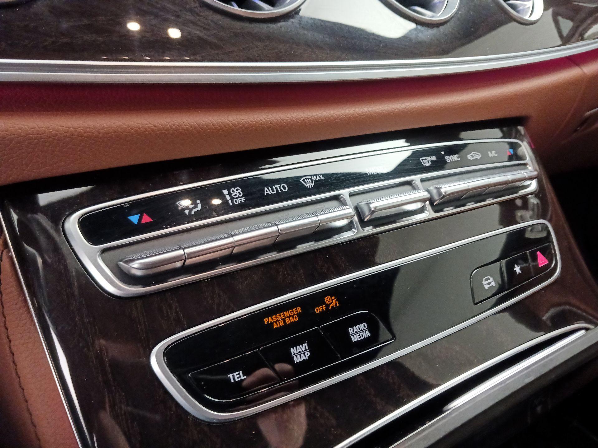 Thumbnail: 2022 Mercedes-Benz E-Class - 17