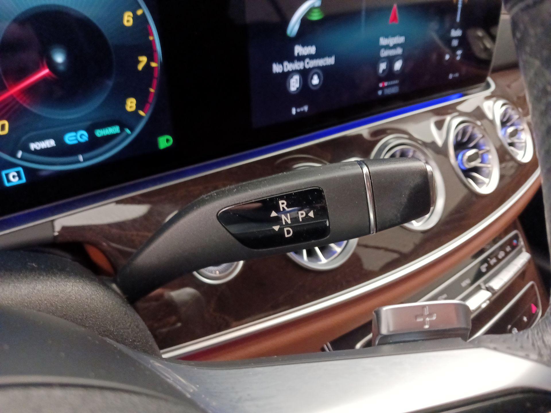 Thumbnail: 2022 Mercedes-Benz E-Class - 18