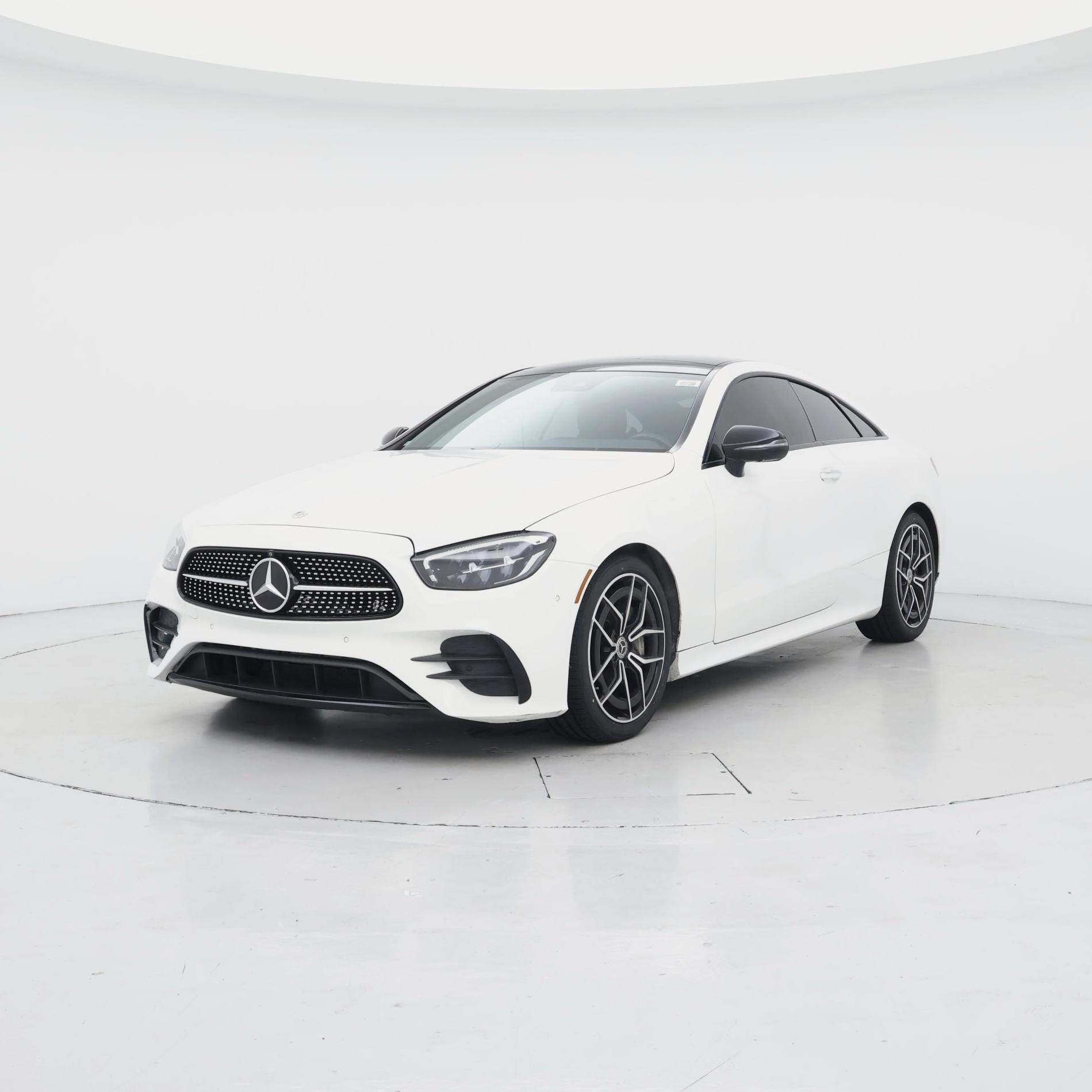 Thumbnail: 2022 Mercedes-Benz E-Class - 4