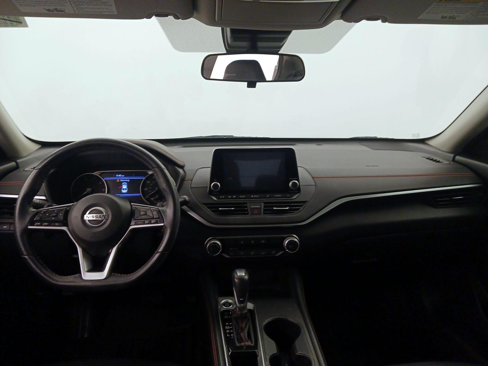Thumbnail: 2020 Nissan Altima - 9