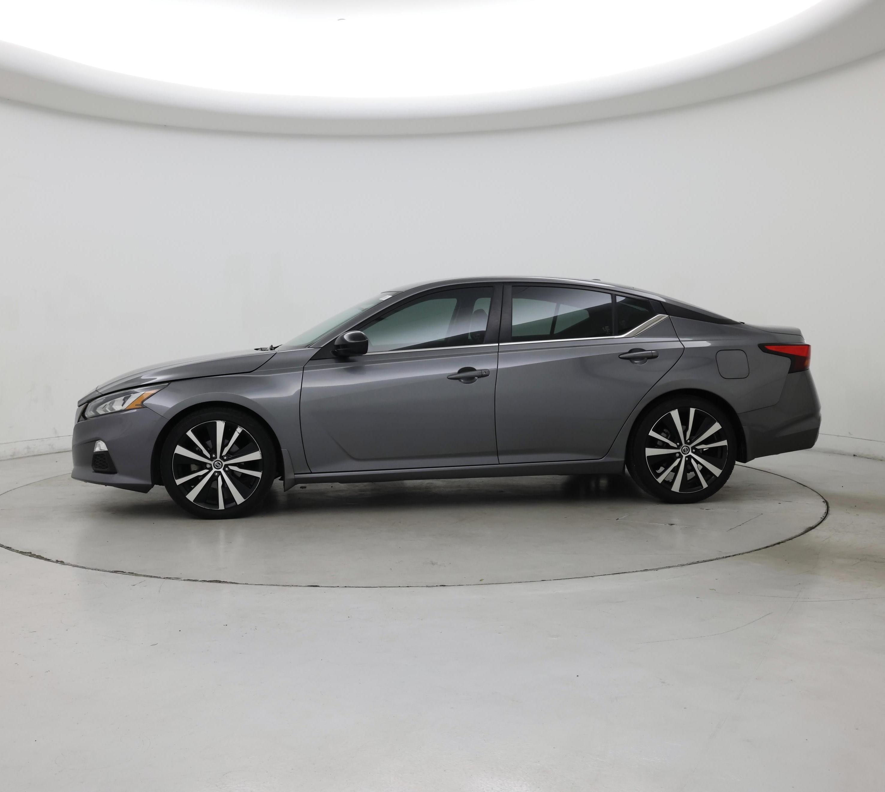 Thumbnail: 2020 Nissan Altima - 3