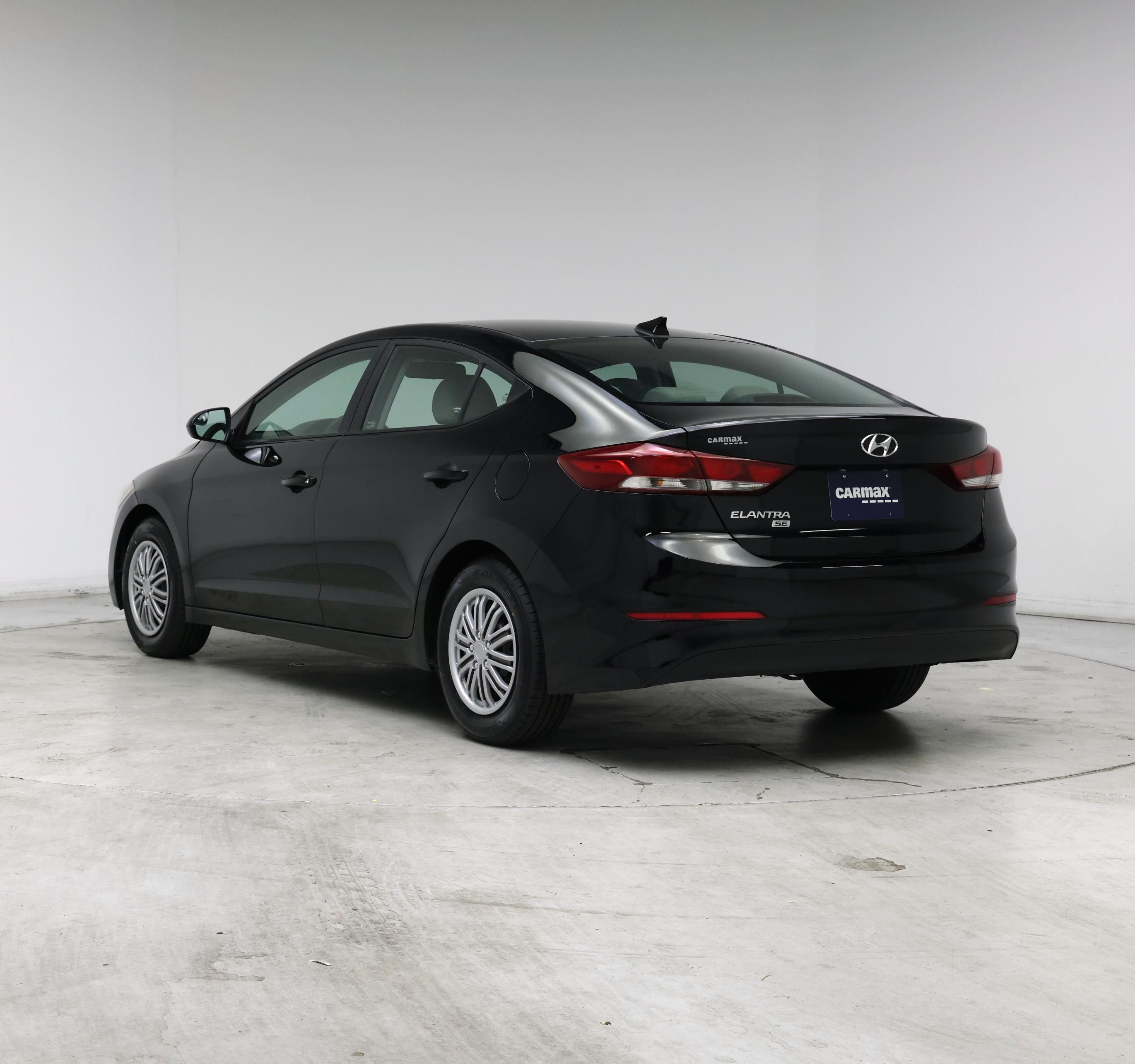 Thumbnail: 2017 Hyundai Elantra - 2