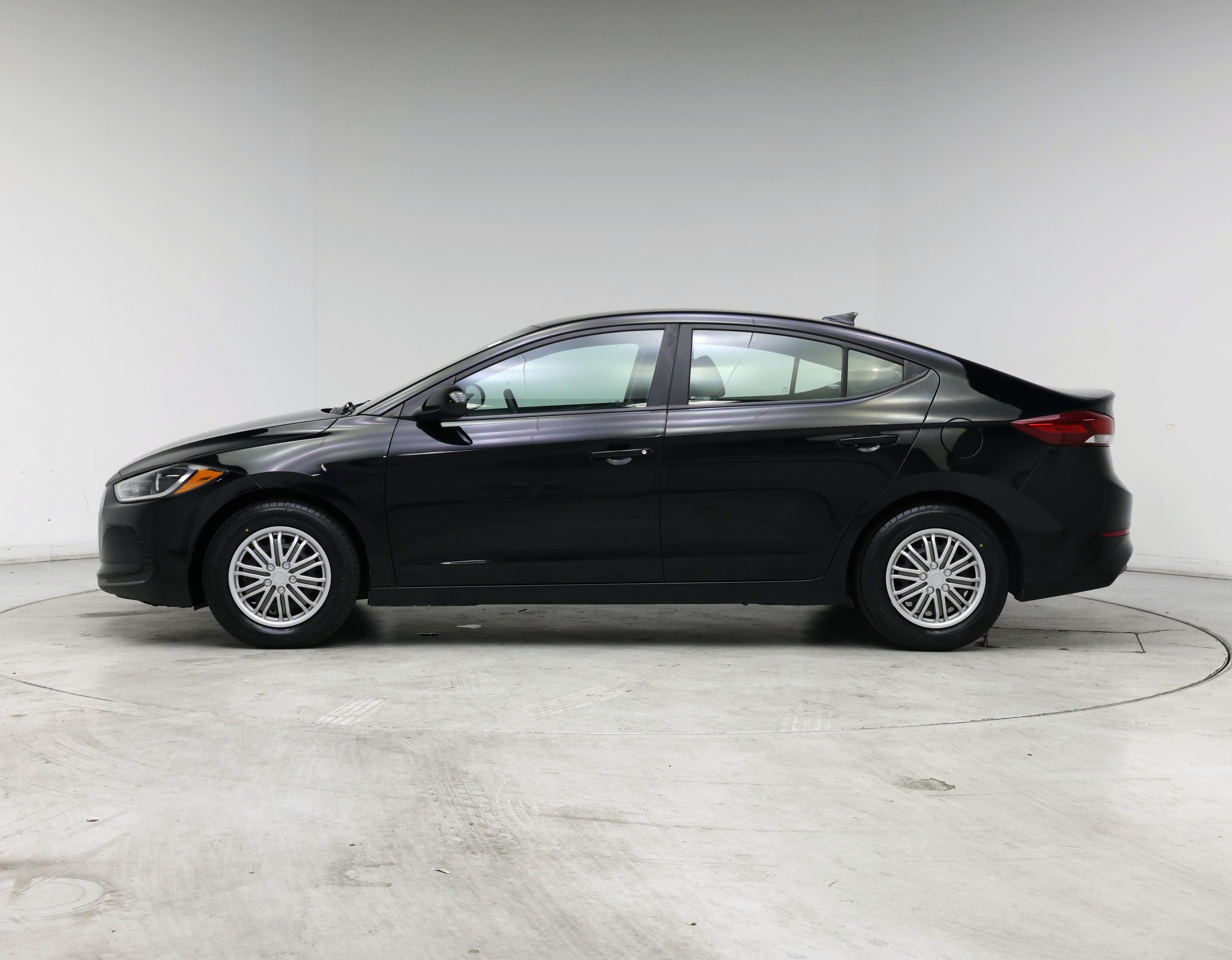 Thumbnail: 2017 Hyundai Elantra - 3
