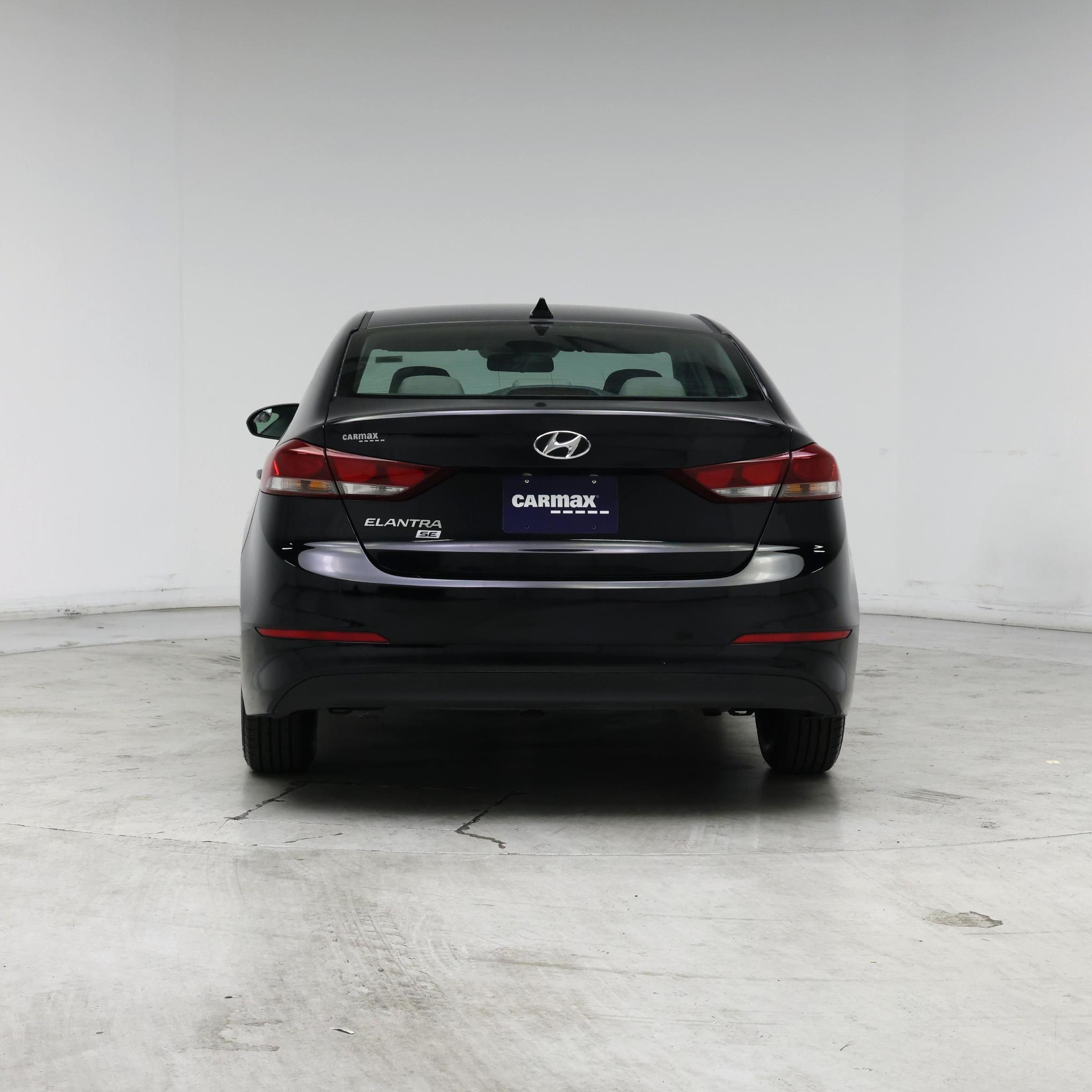 Thumbnail: 2017 Hyundai Elantra - 6