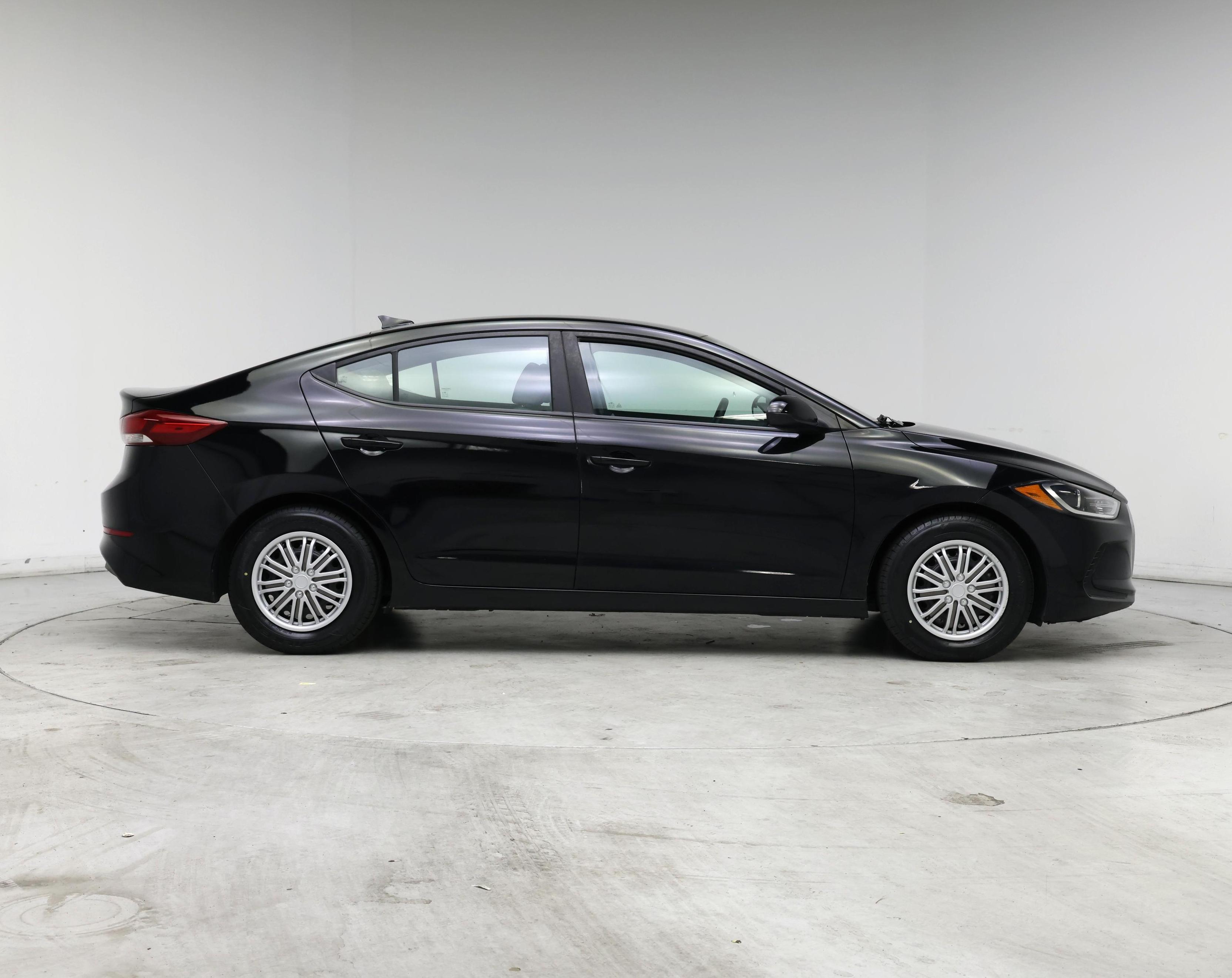 Thumbnail: 2017 Hyundai Elantra - 7