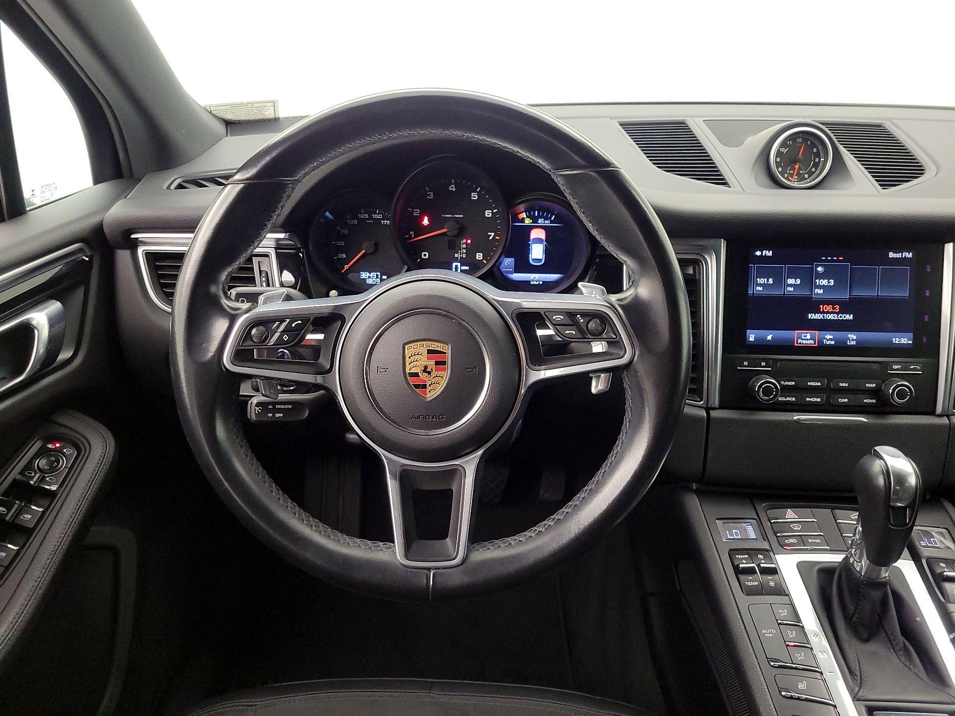 Thumbnail: 2018 Porsche Macan - 10