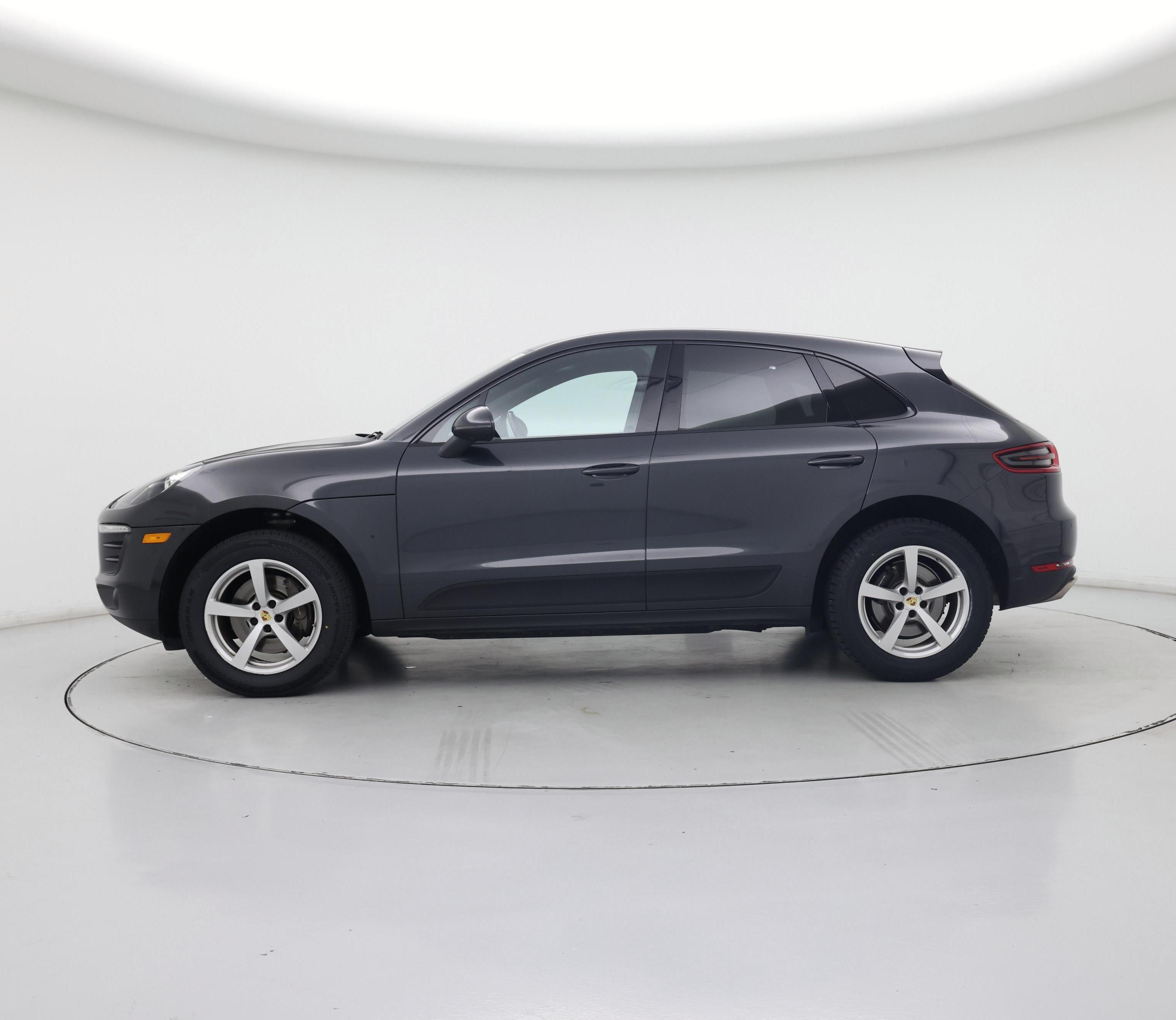 Thumbnail: 2018 Porsche Macan - 3