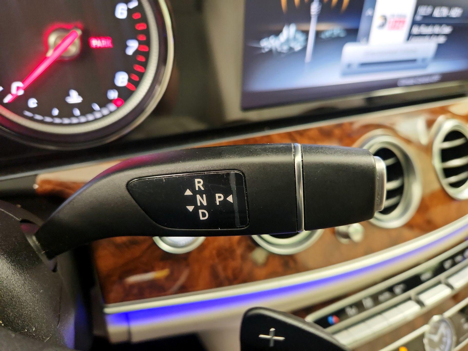 Thumbnail: 2019 Mercedes-Benz E-Class - 18