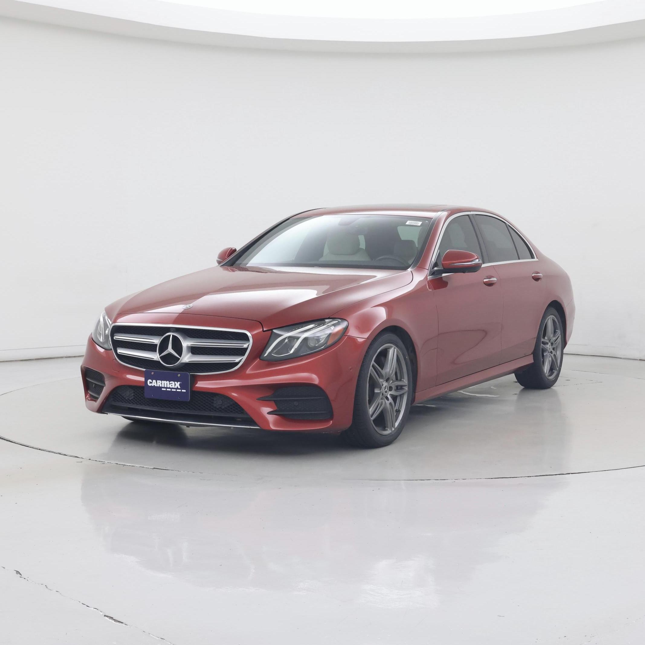 Thumbnail: 2019 Mercedes-Benz E-Class - 4