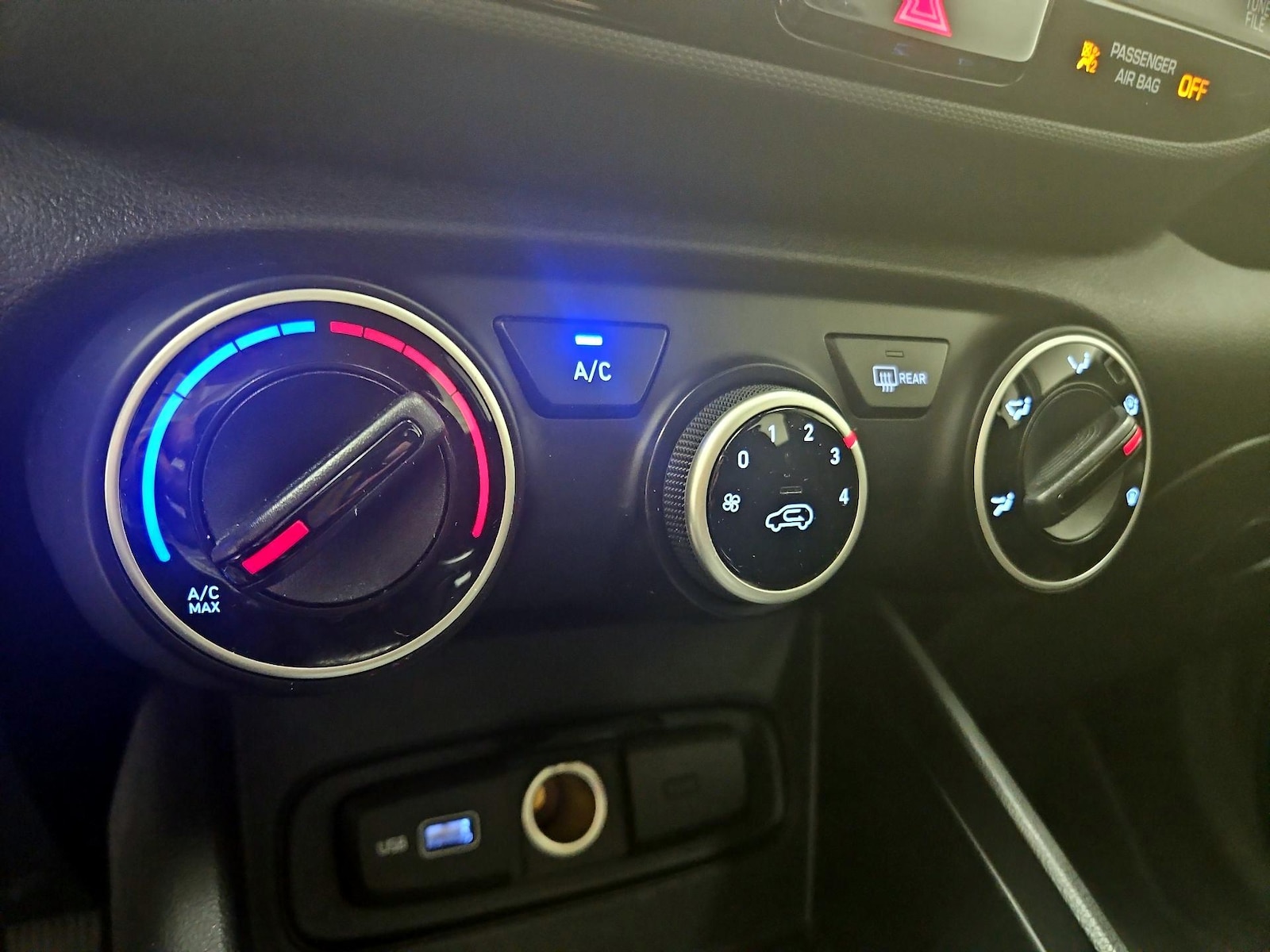 2022 Hyundai Venue SE - Photo 17