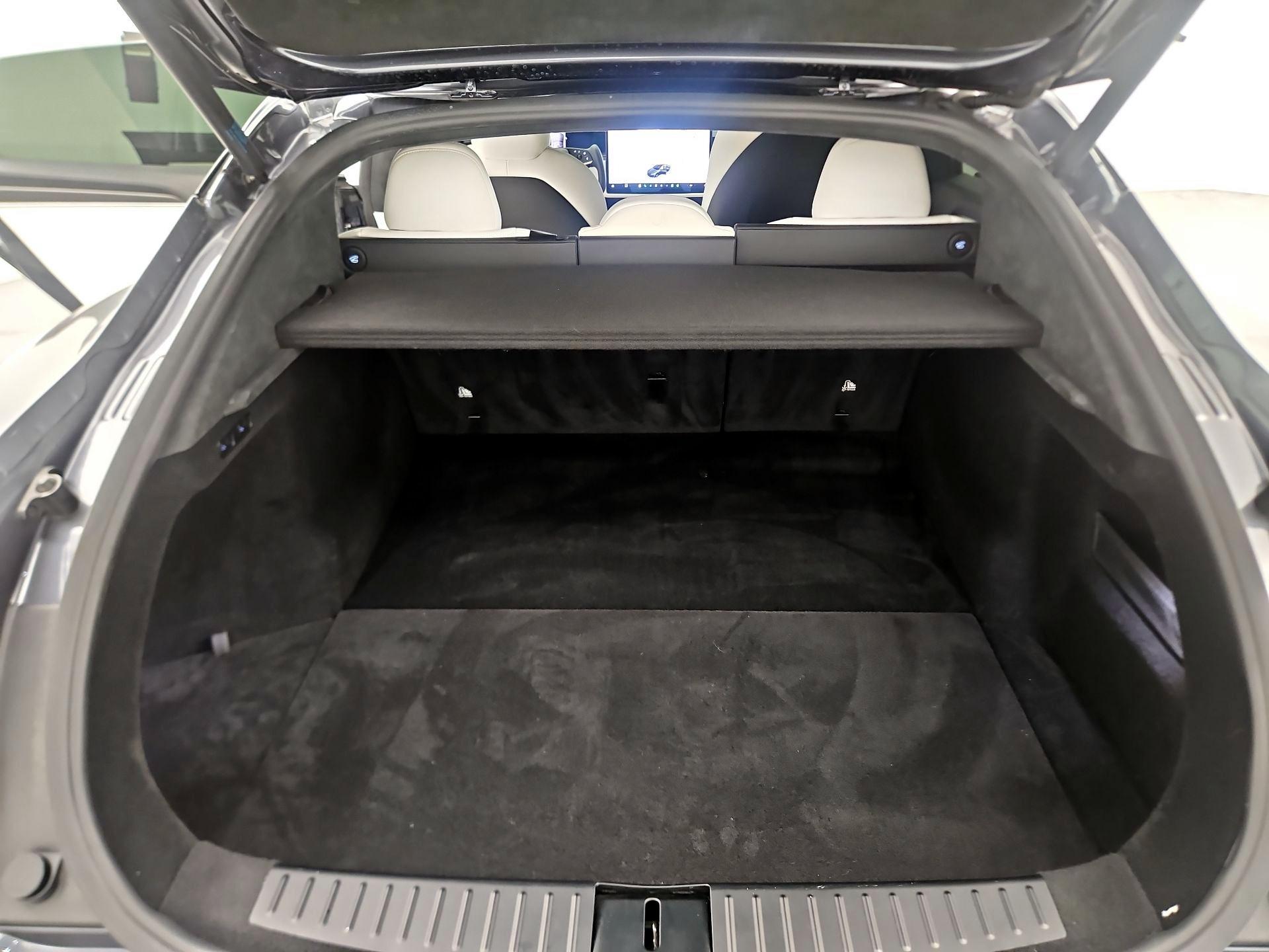 Thumbnail: 2021 Tesla Model S - 16