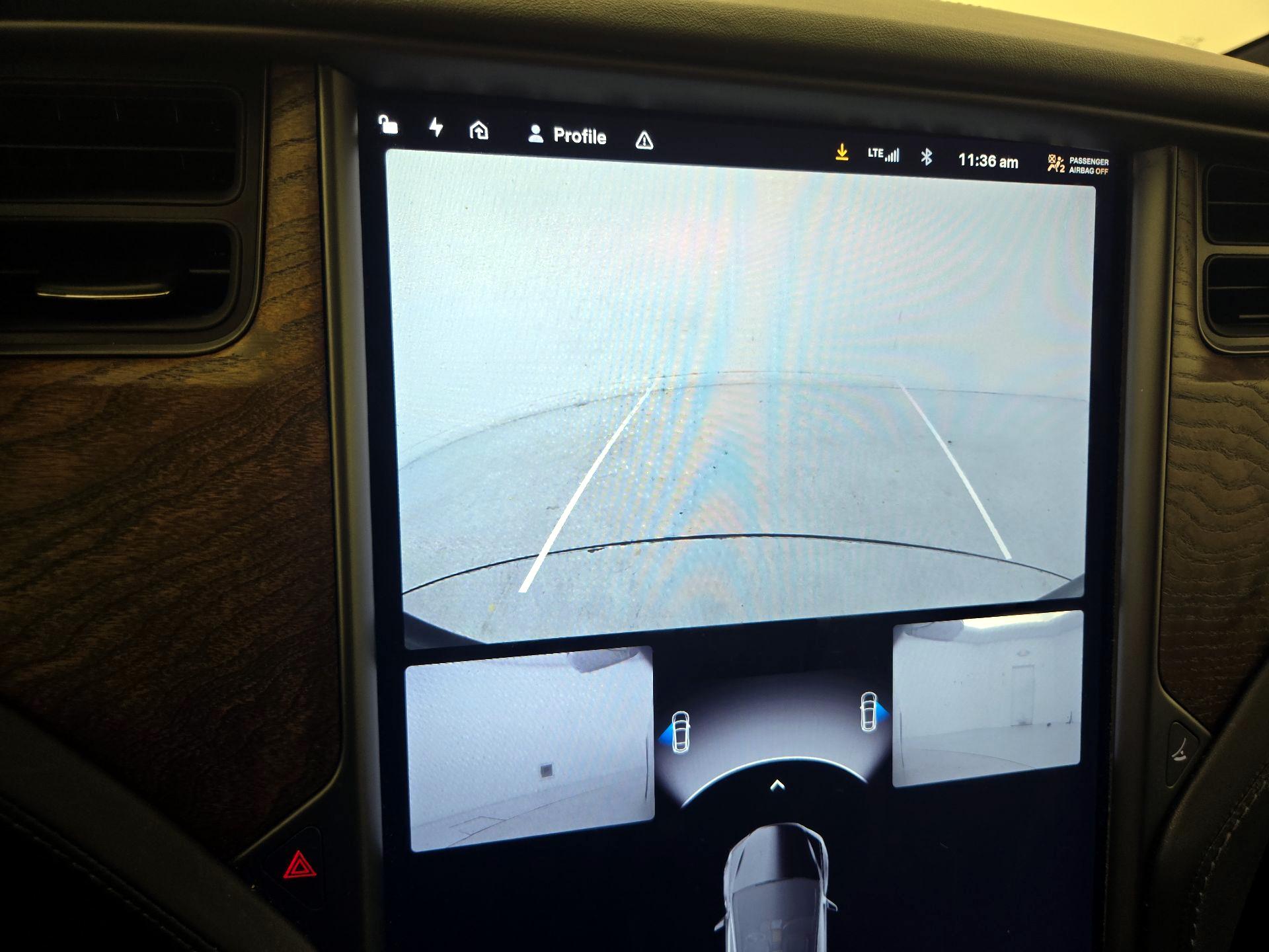 Thumbnail: 2021 Tesla Model X - 14