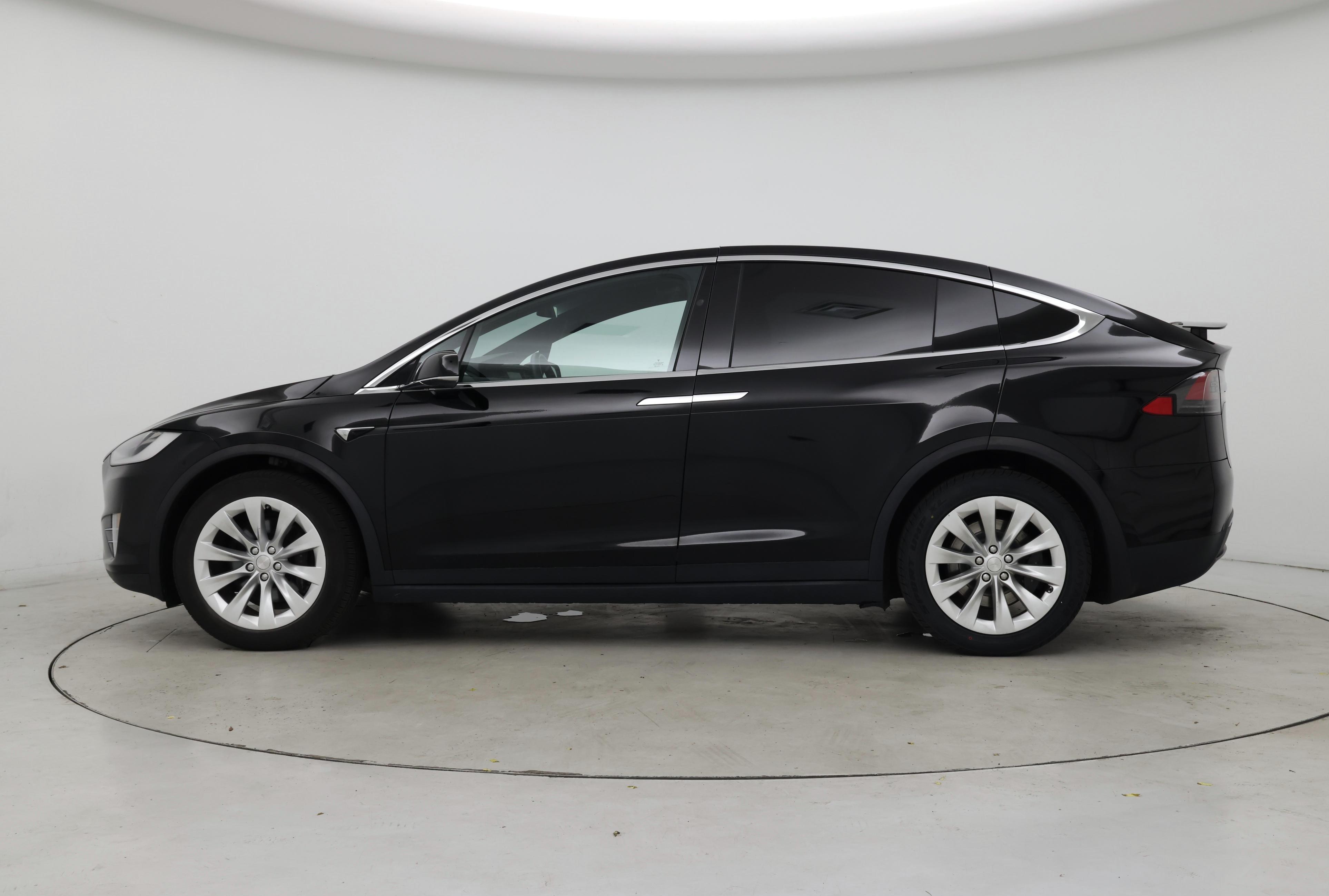 Thumbnail: 2021 Tesla Model X - 3