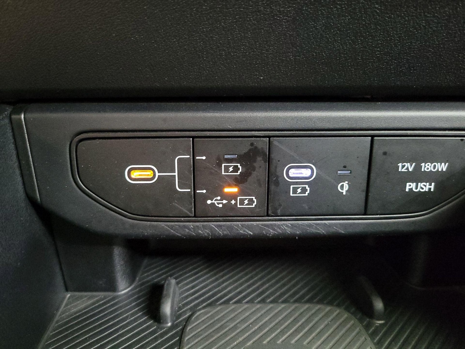 2025 Kia K4 EX - Photo 19