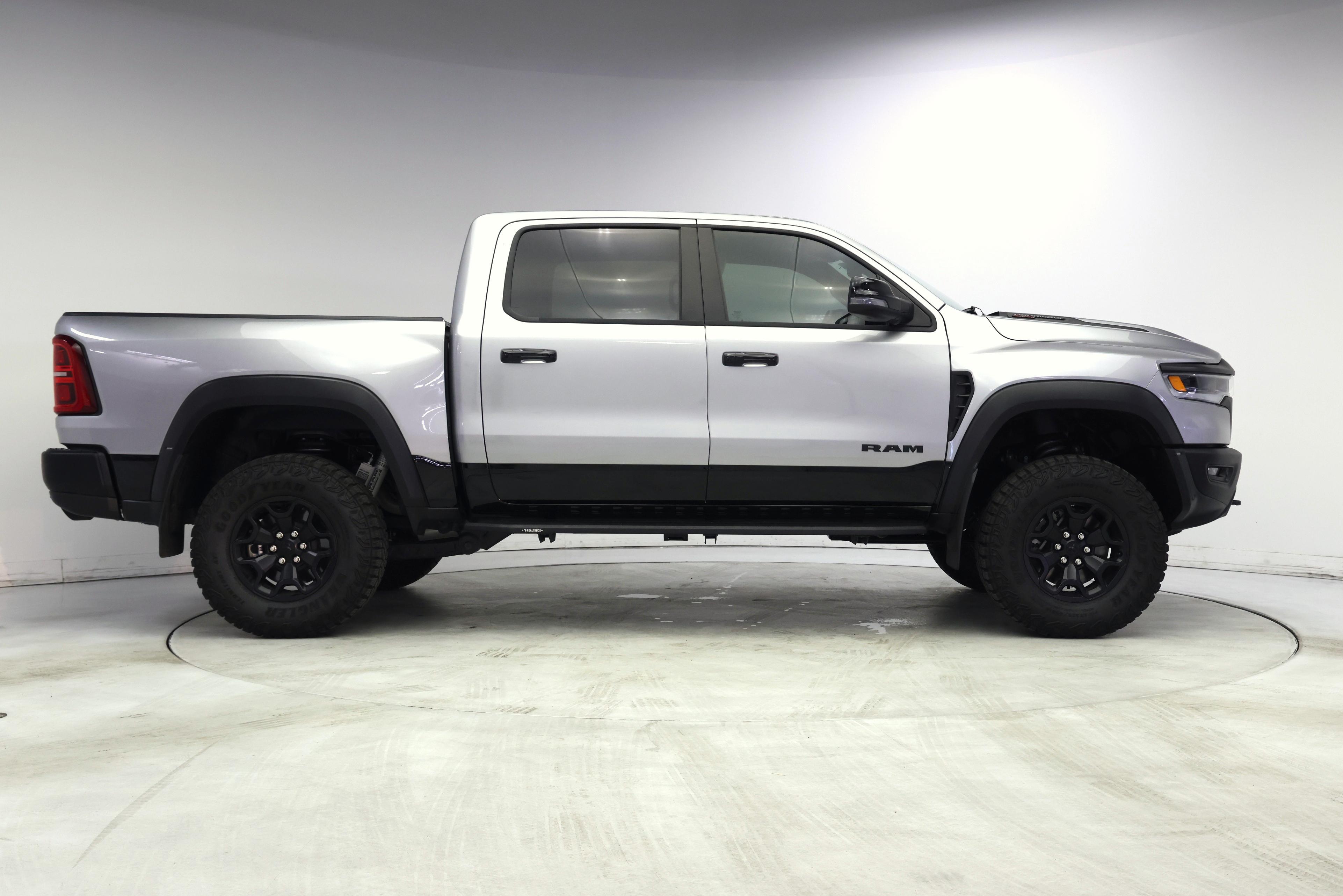 Thumbnail: 2026 RAM 1500 - 7