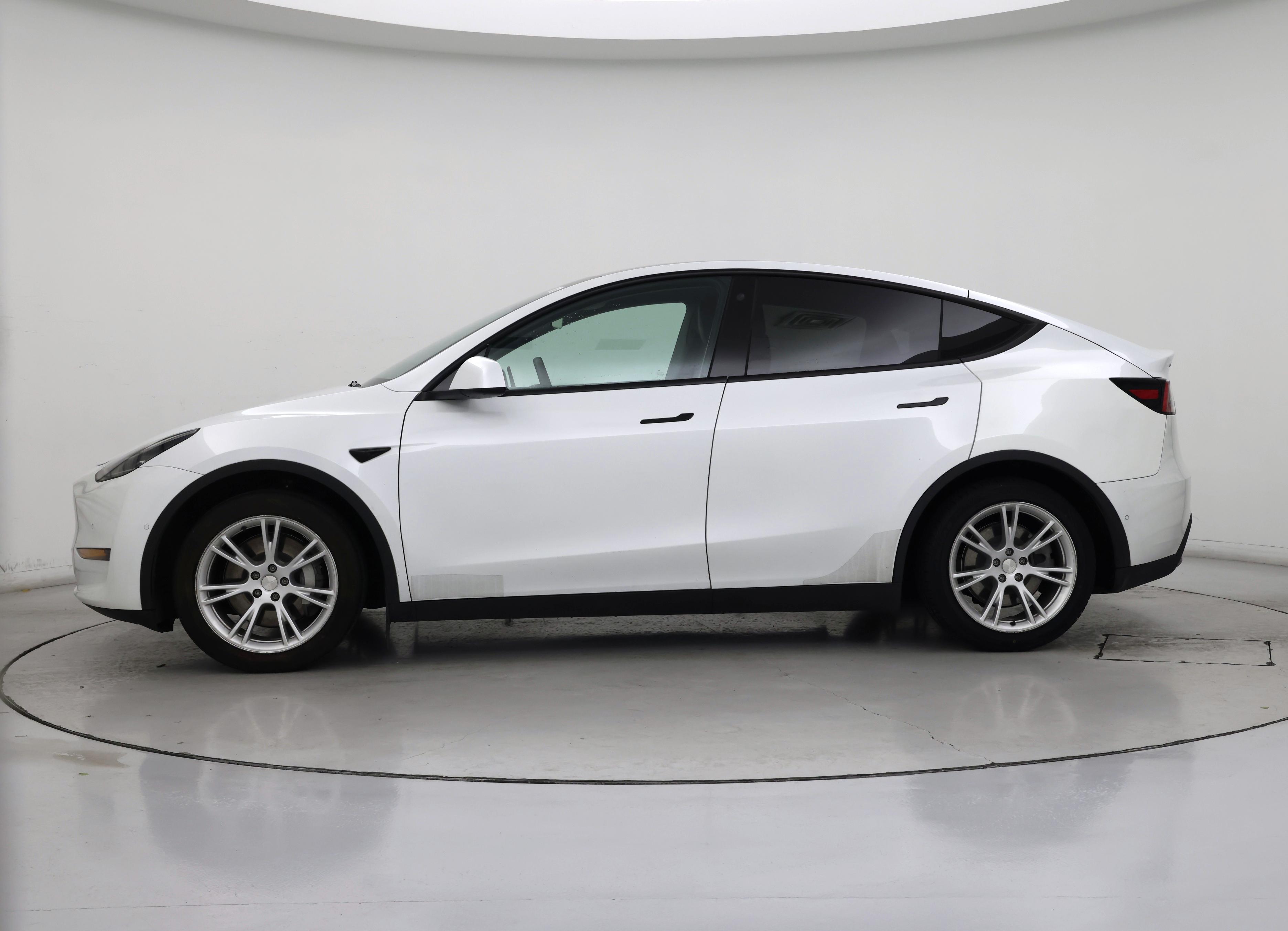 Thumbnail: 2021 Tesla Model Y - 3