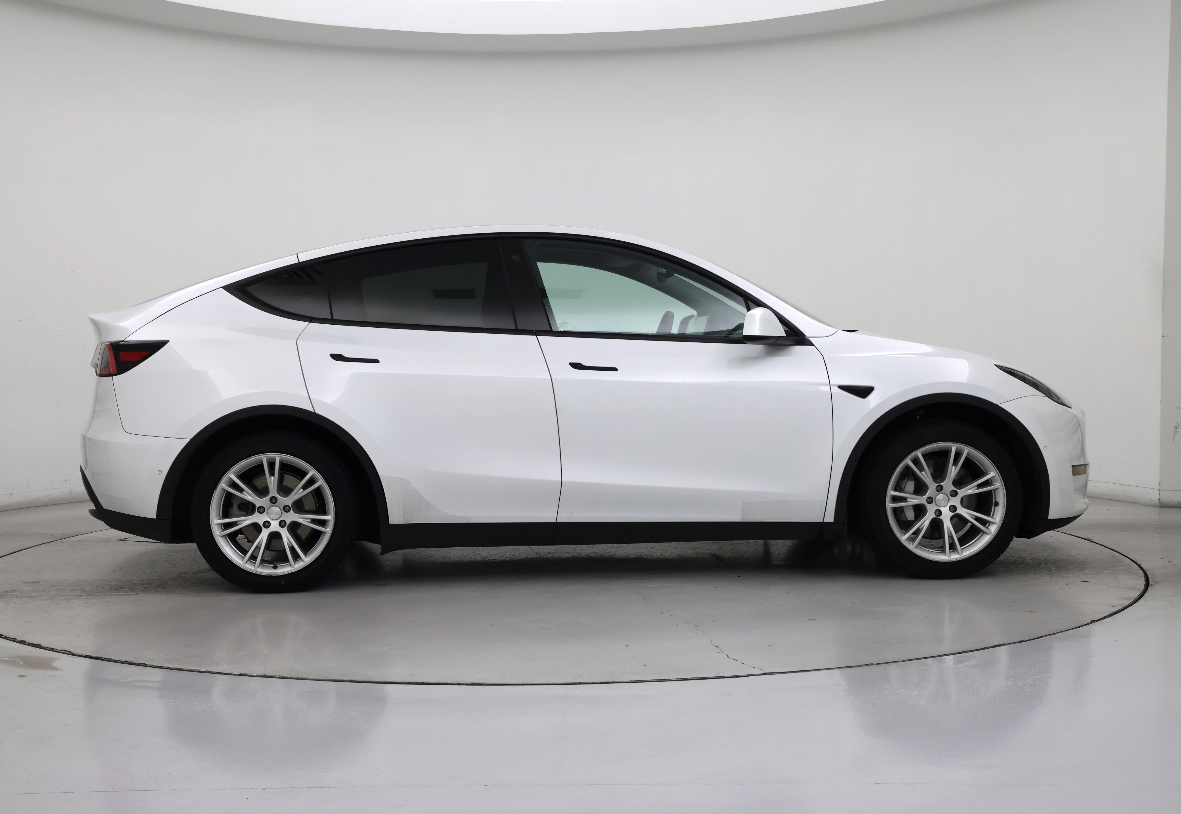 Thumbnail: 2021 Tesla Model Y - 7
