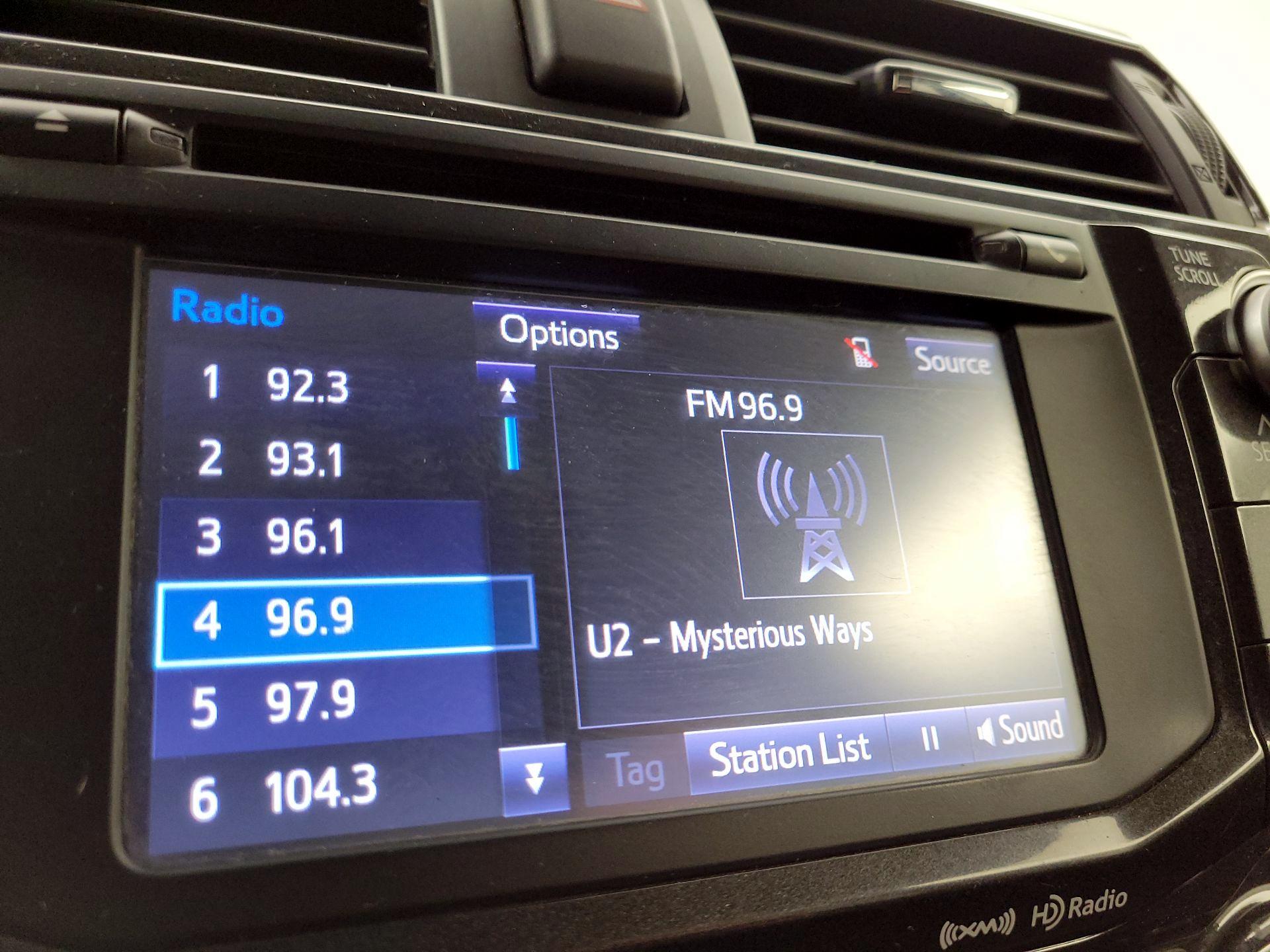 Thumbnail: 2016 Toyota 4Runner - 16