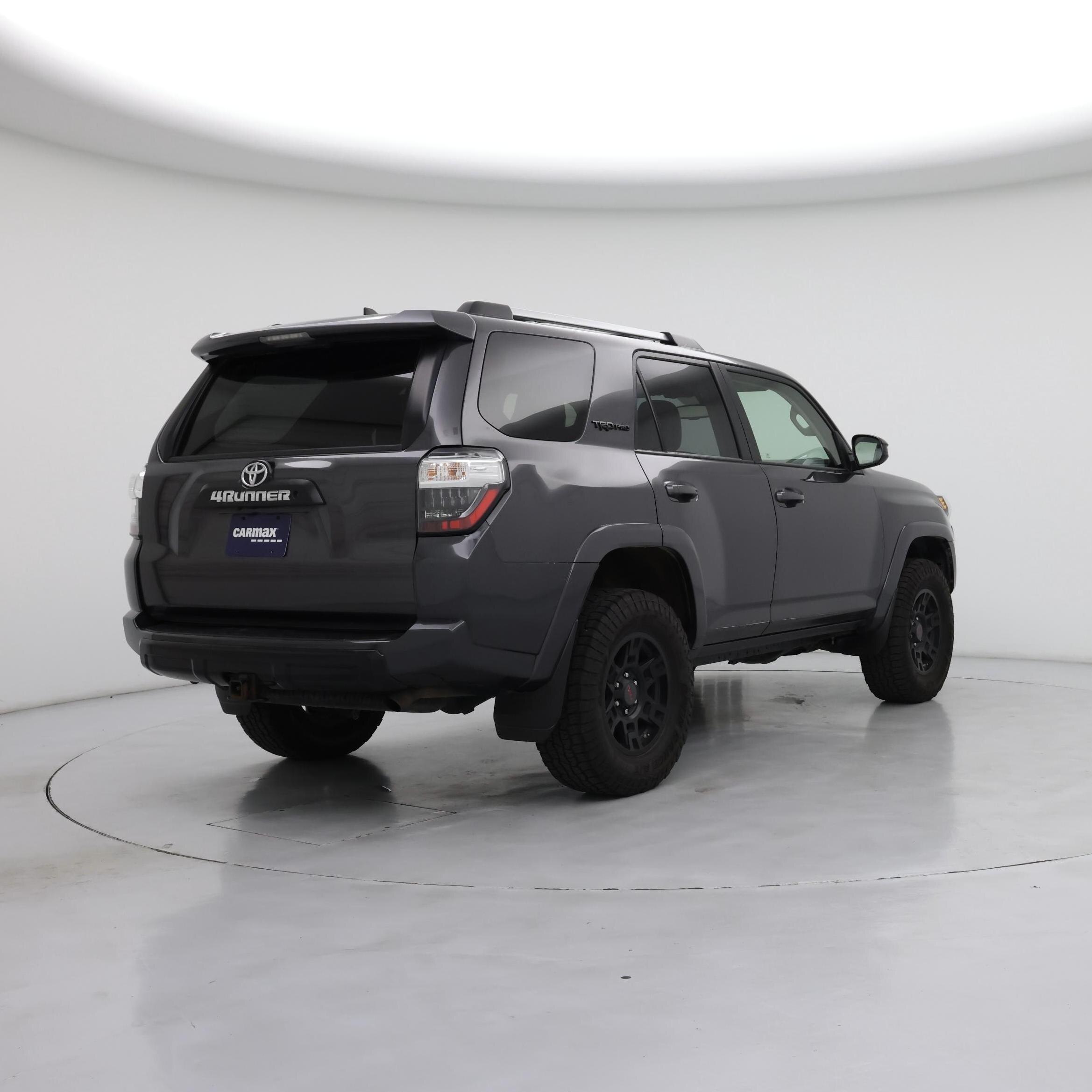 Thumbnail: 2016 Toyota 4Runner - 8