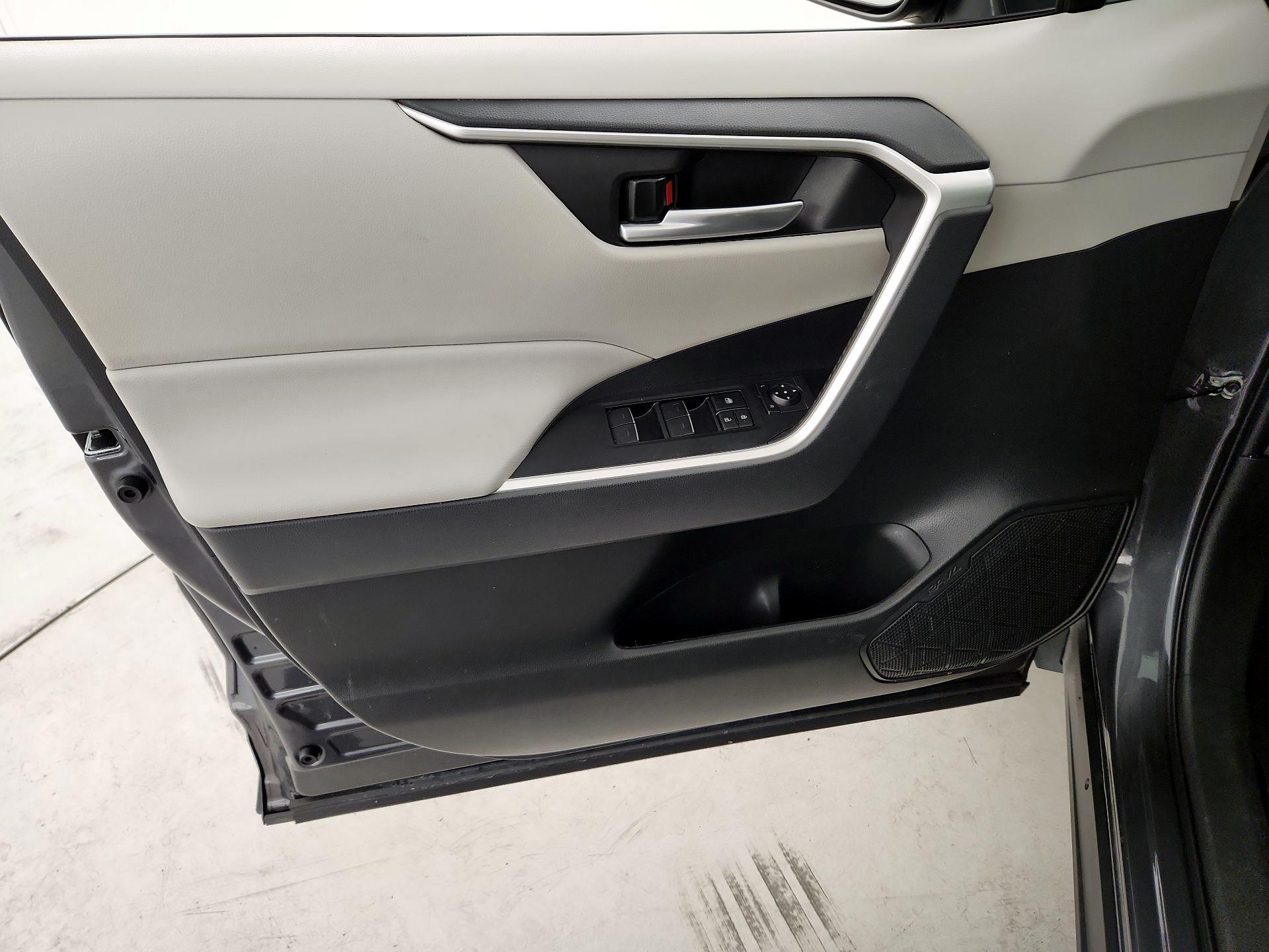 Thumbnail: 2023 Toyota RAV4 - 12