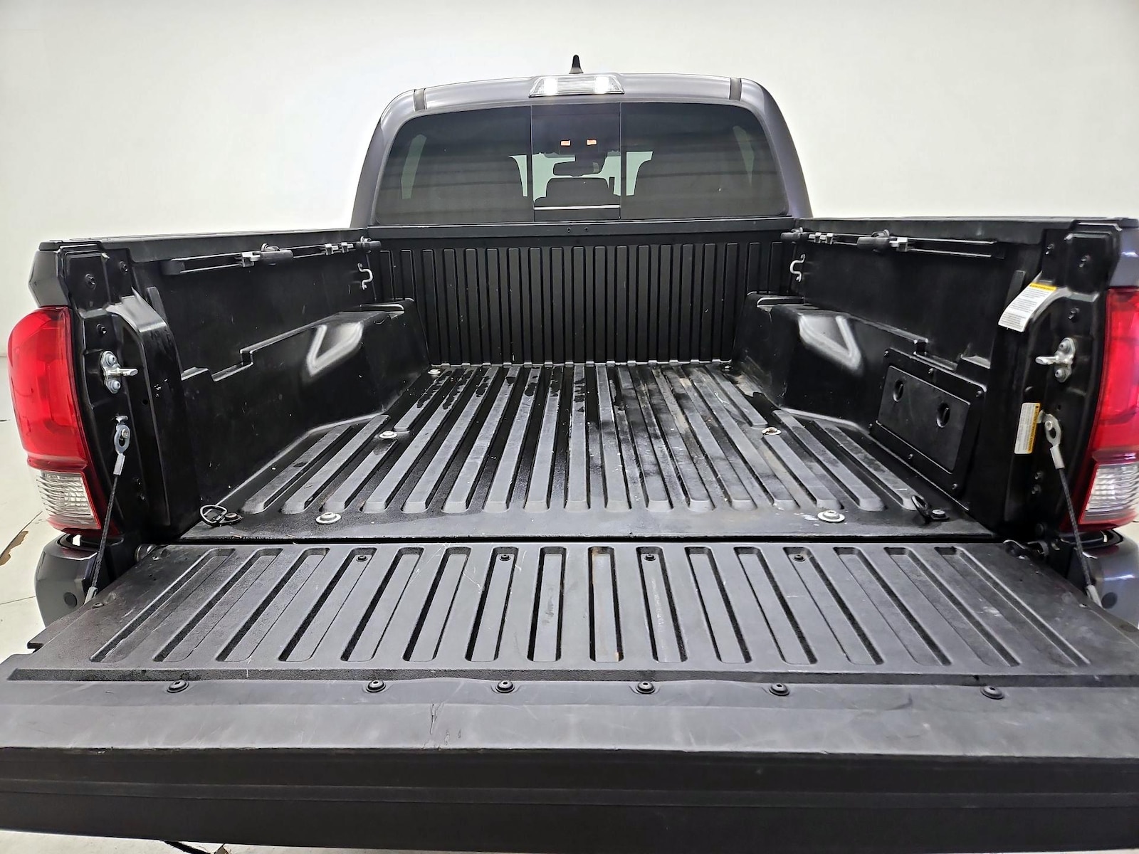 2023 Toyota Tacoma SR5 - Photo 21