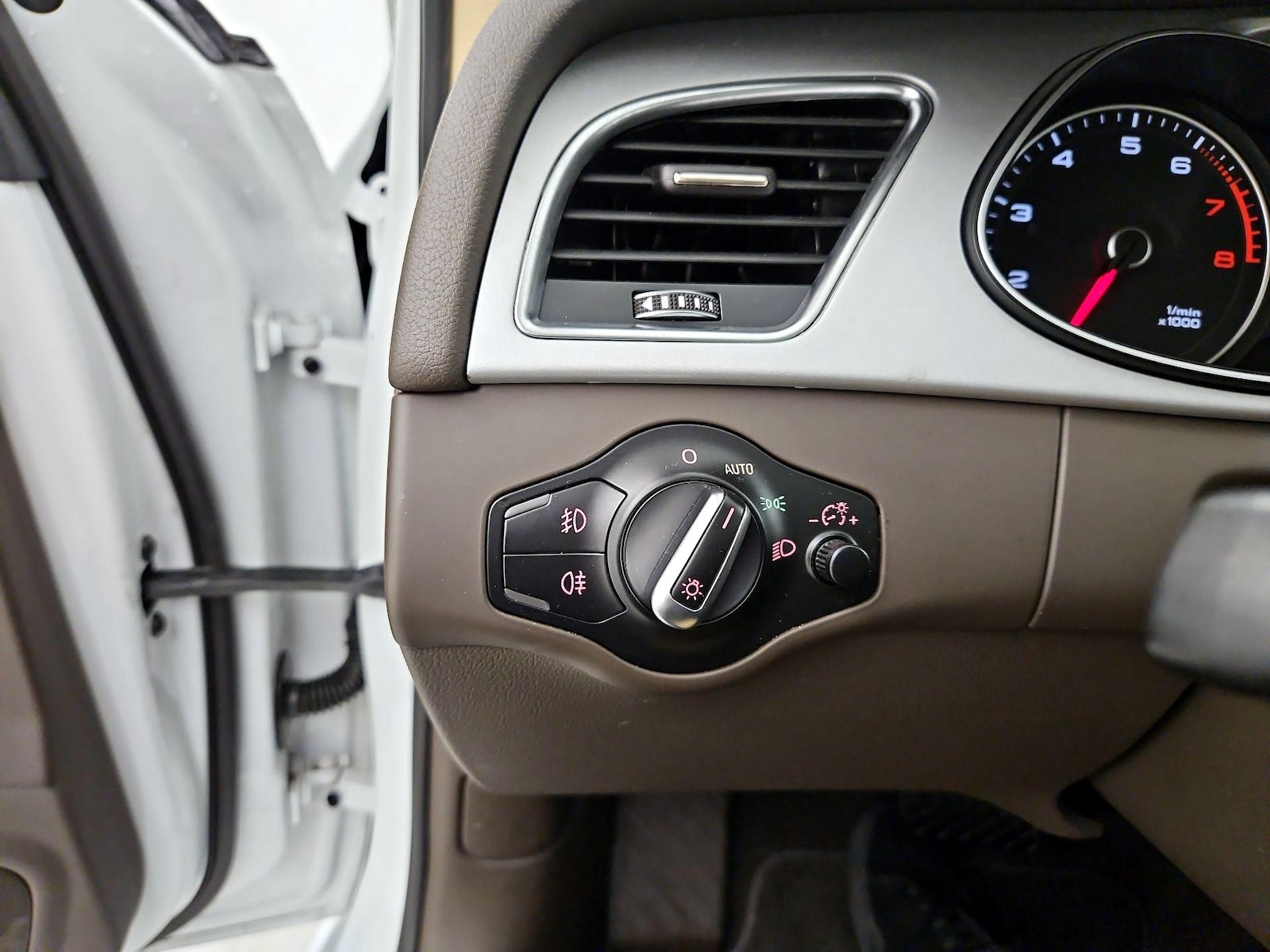 2016 Audi A4 Premium - Photo 14