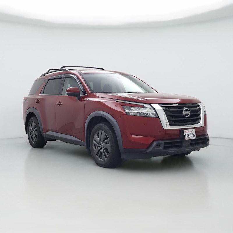 2022 Nissan Pathfinder SV