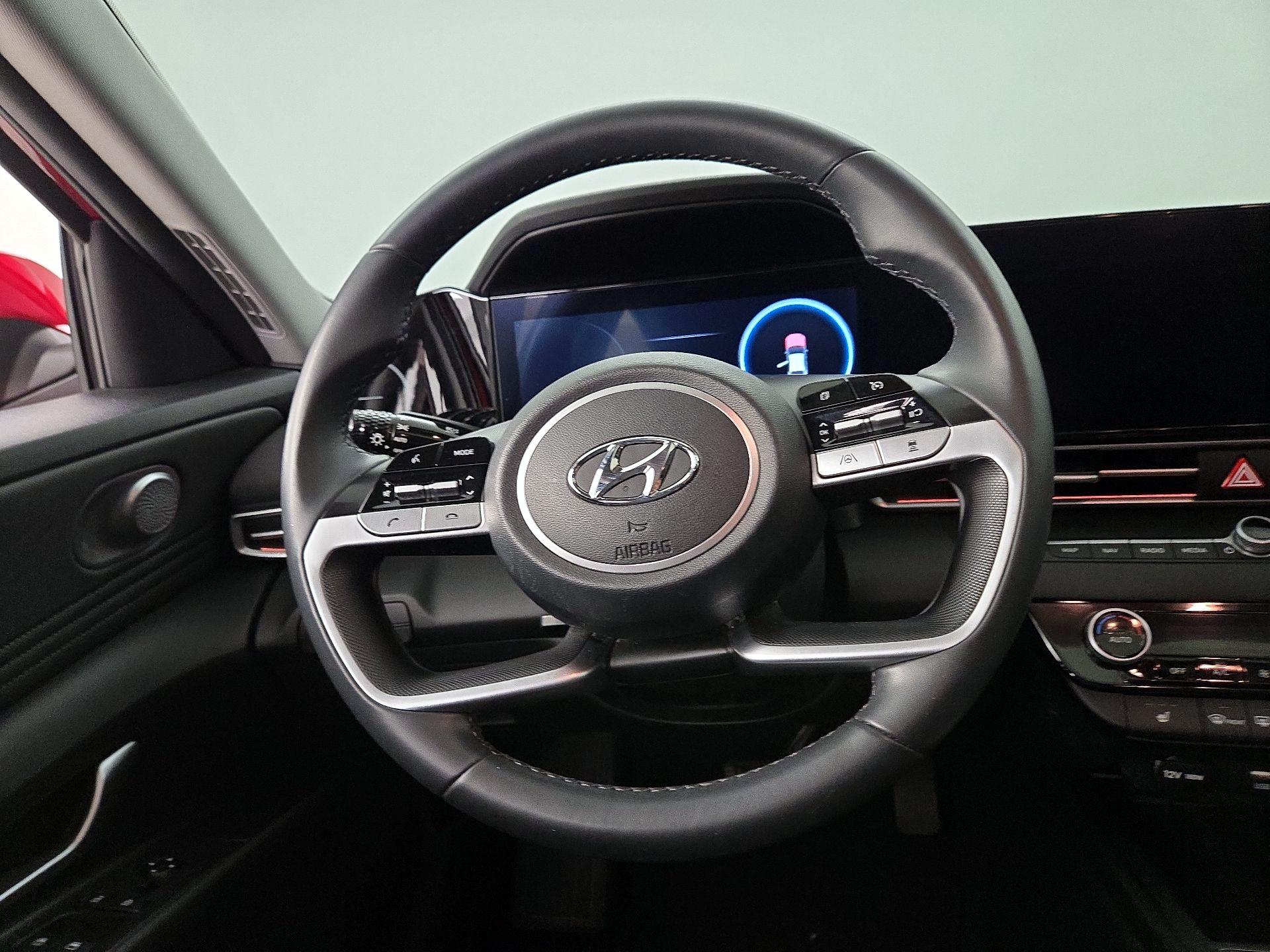 Thumbnail: 2023 Hyundai Elantra - 10