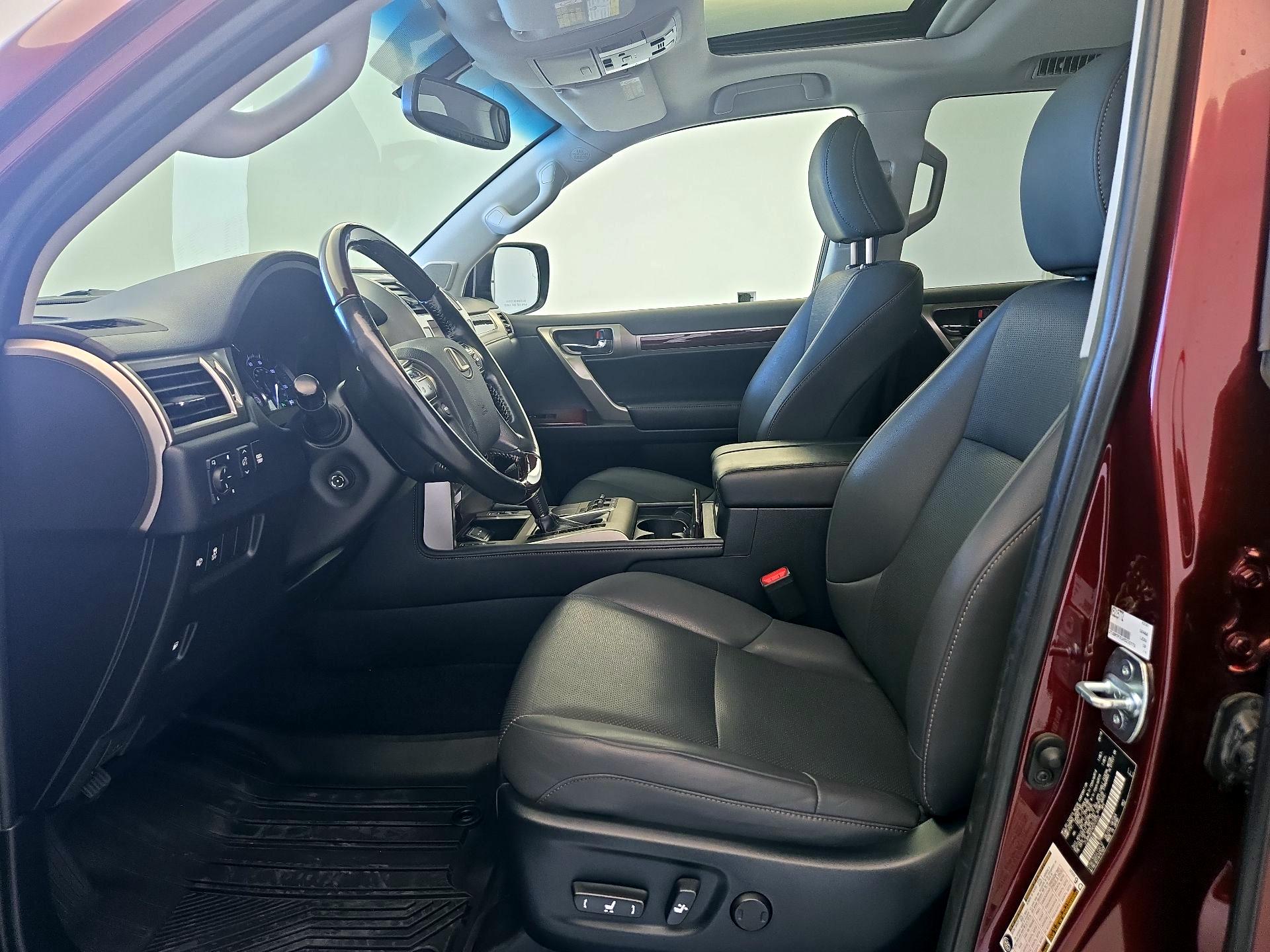 Thumbnail: 2019 Lexus GX - 11