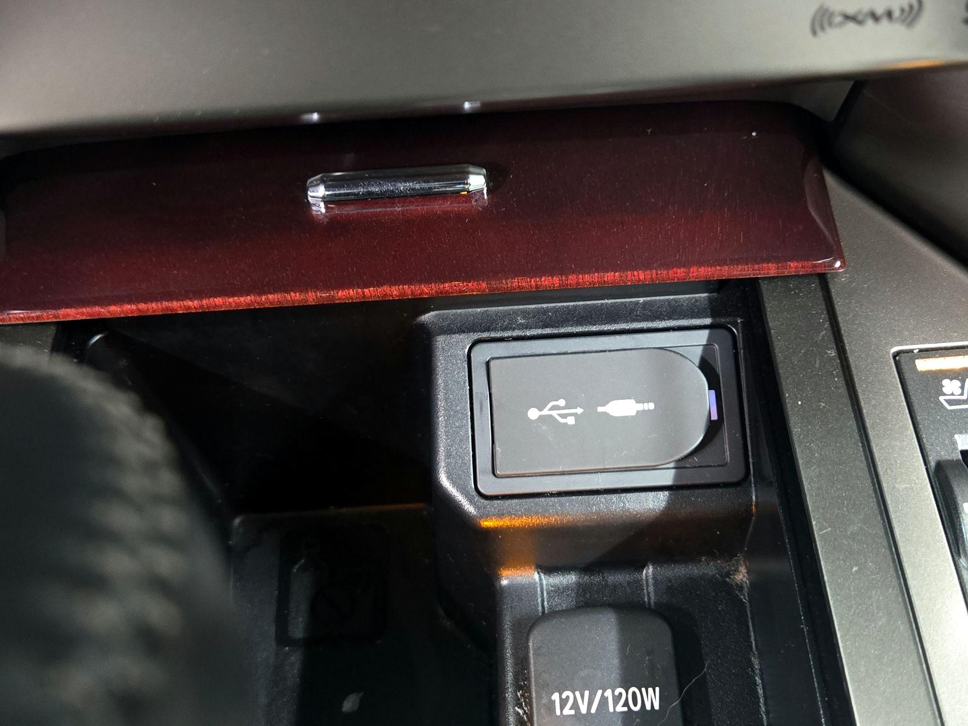Thumbnail: 2019 Lexus GX - 19